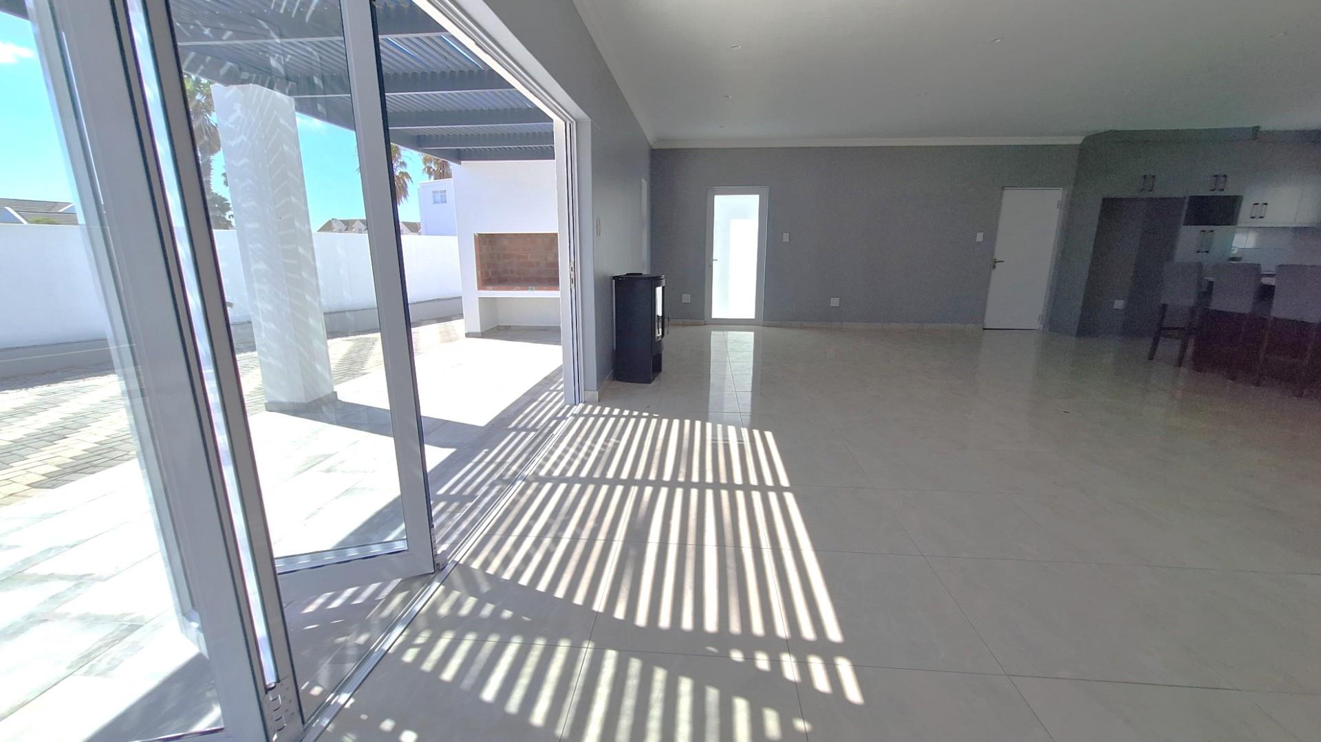 House for sale in Golden Mile, St Helena Bay, 203 m²