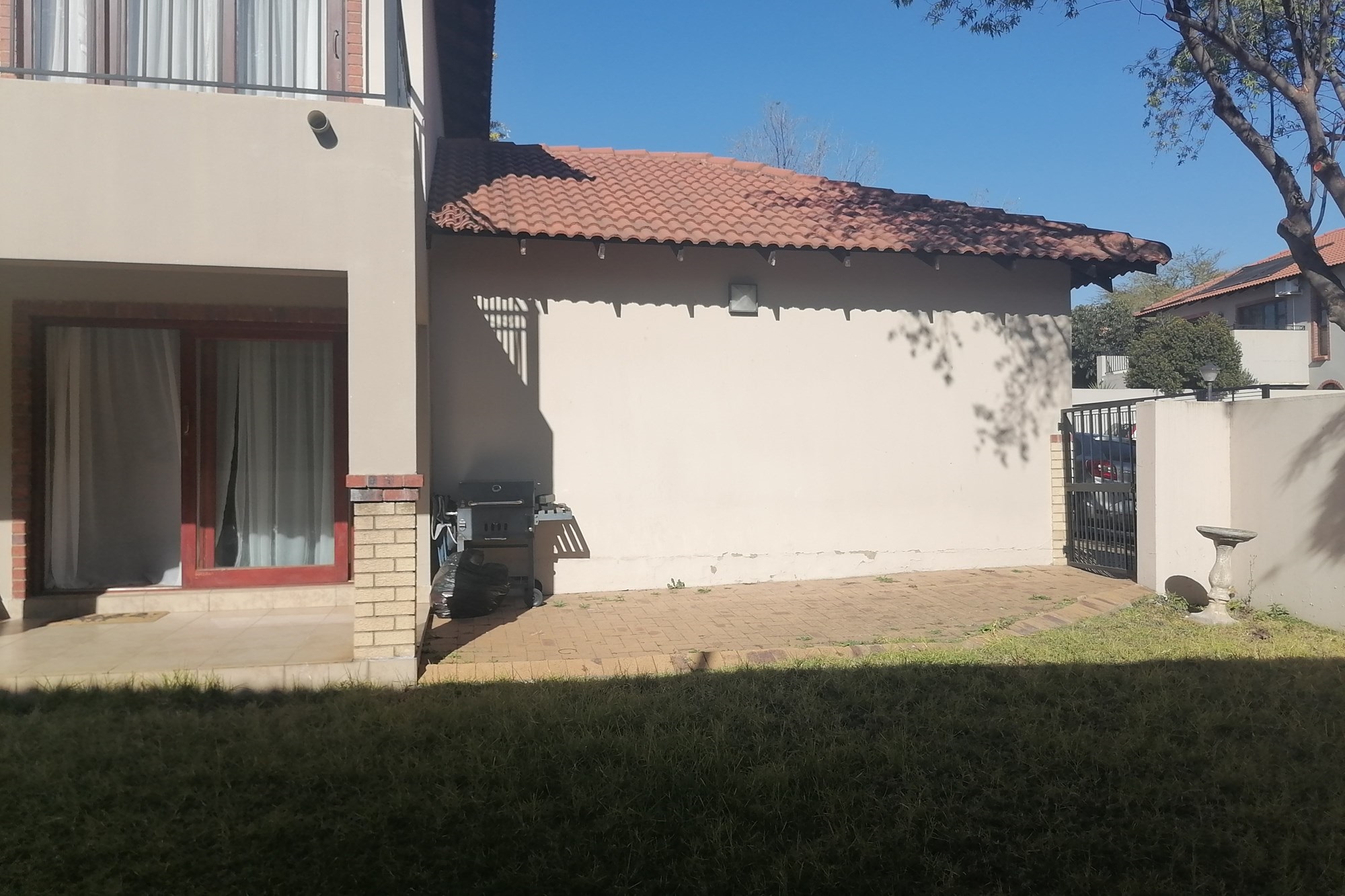 Well positioned family home in most popular suburb 2