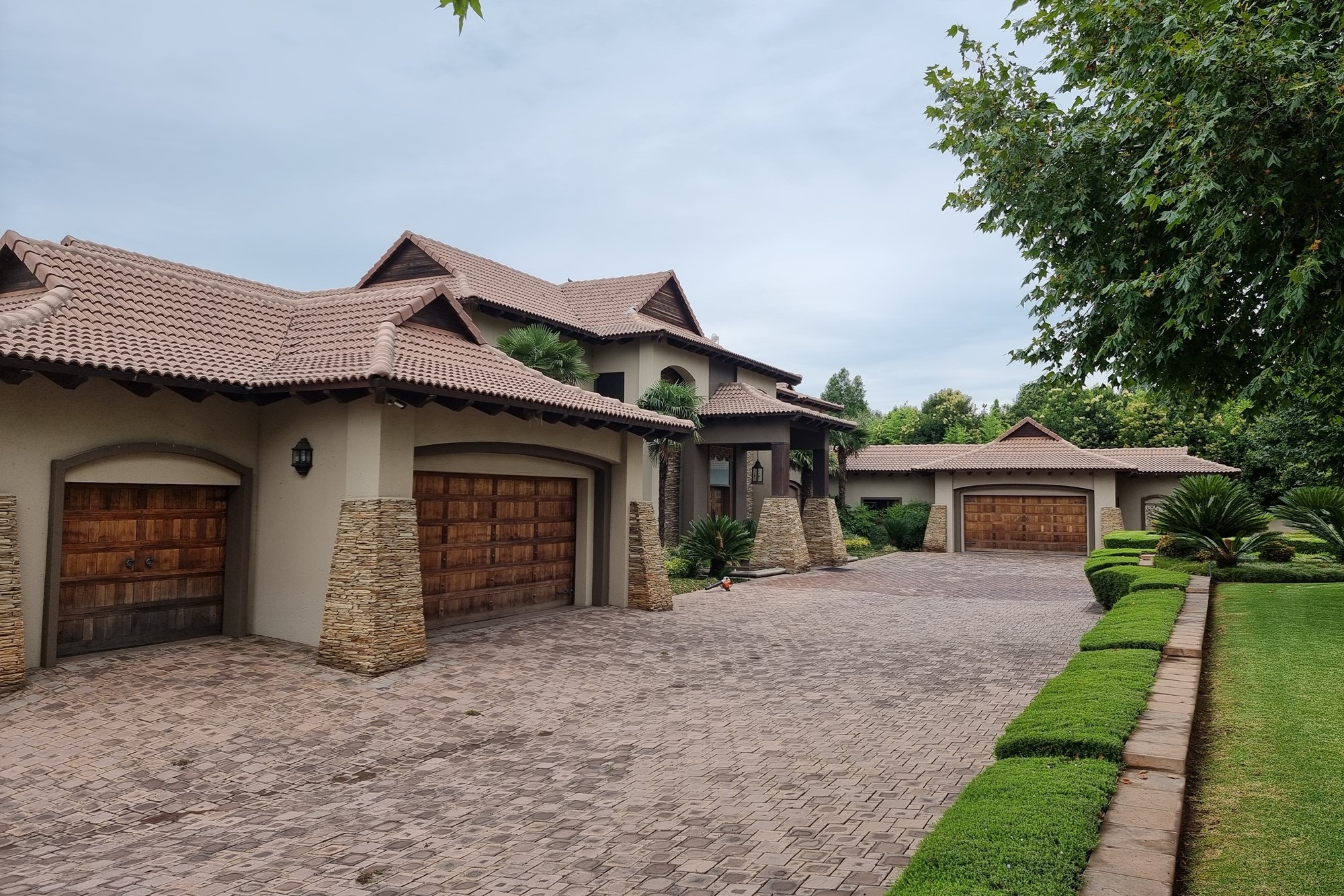 House for sale in Aerorand, Middelburg, 1600 m²