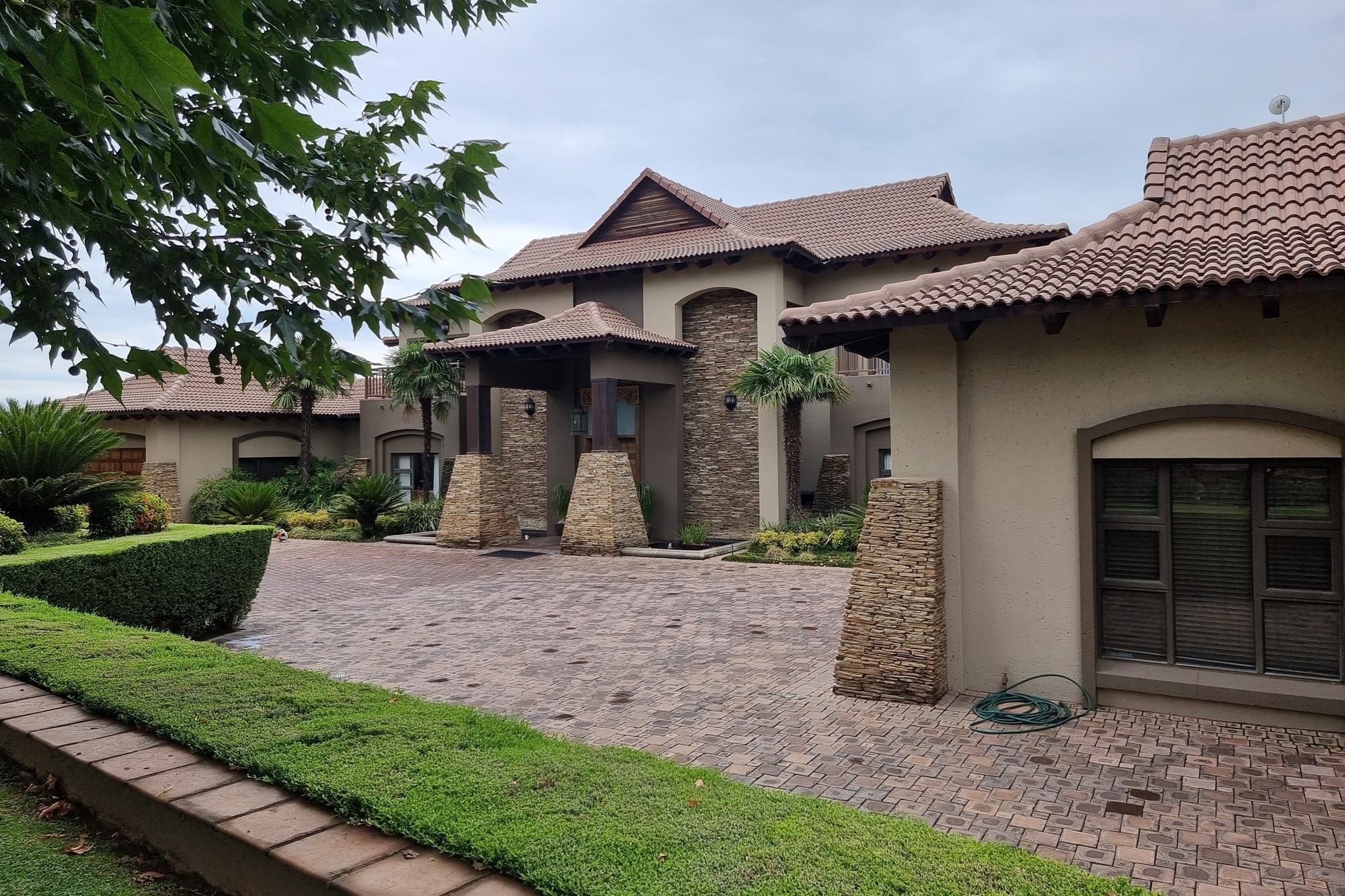 House for sale in Aerorand, Middelburg, 1600 m²