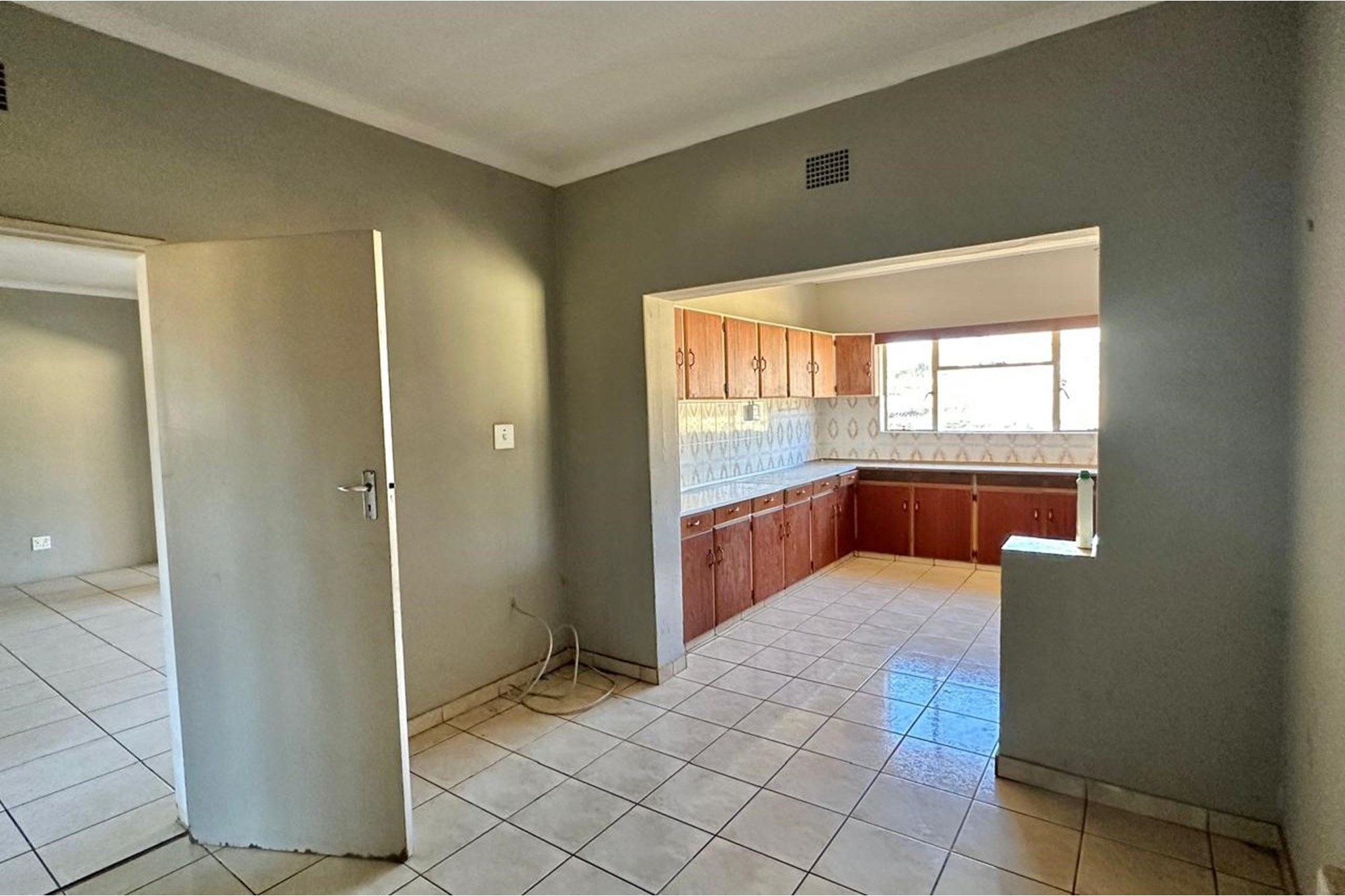 House for sale in Wakkerstroom, 3407 m²