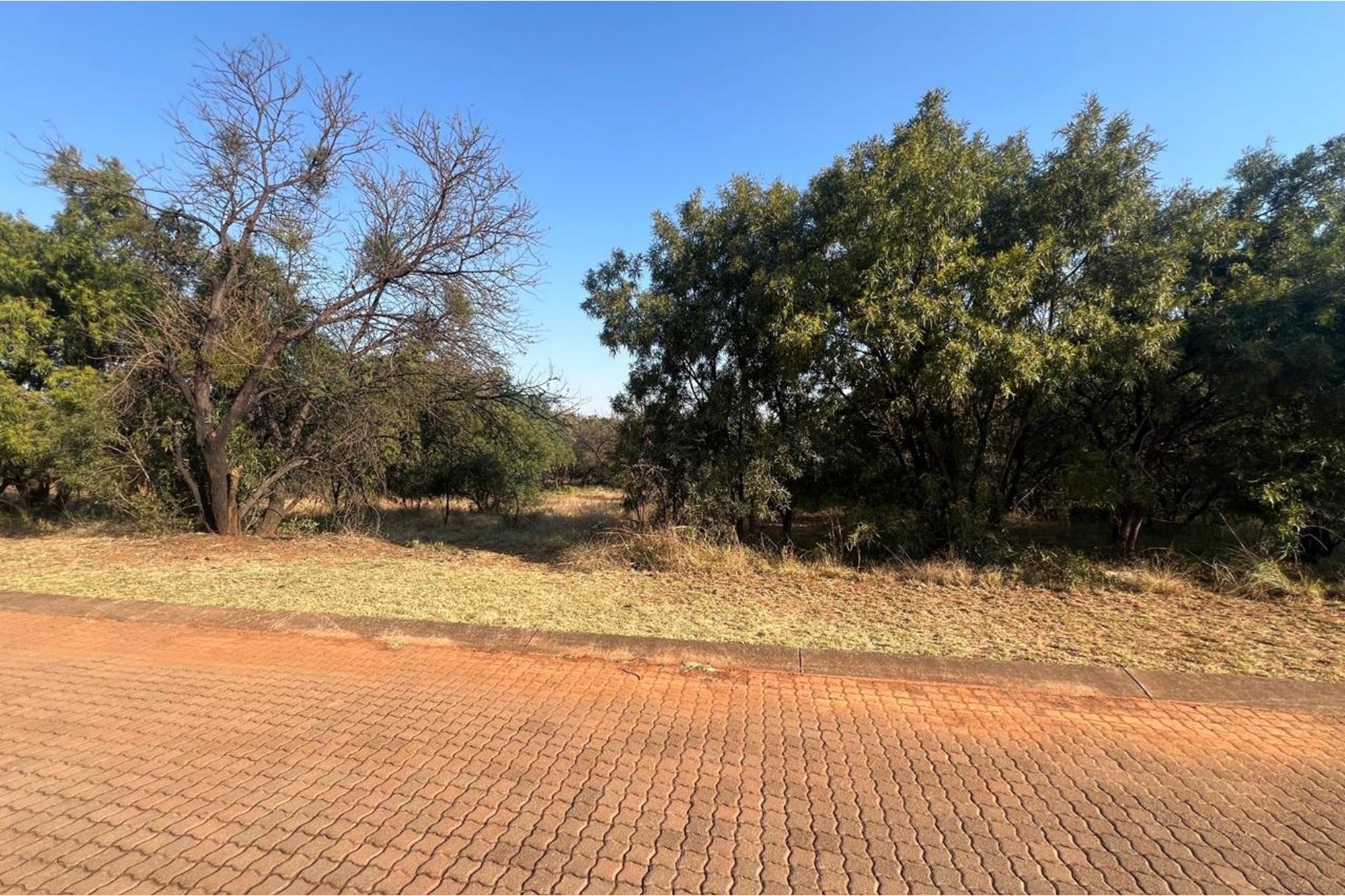 Vacant Land for sale in Leloko Lifestyle & Eco Estate, Hartbeespoort, North West, 1020 m²