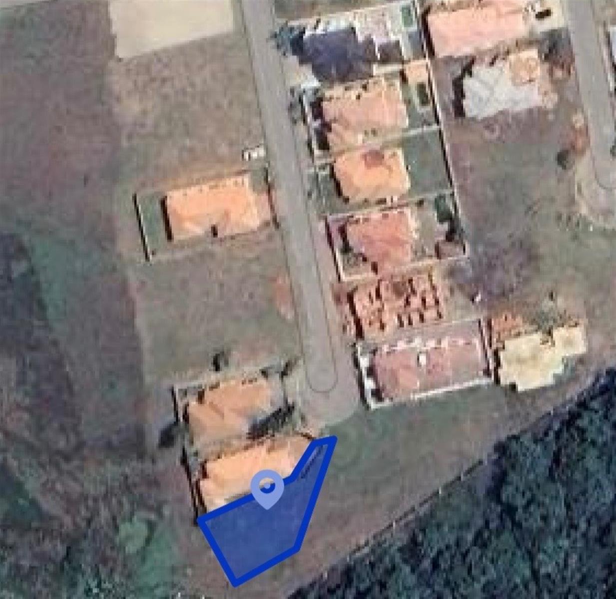 Perfect opportunity to build your dream home! 2