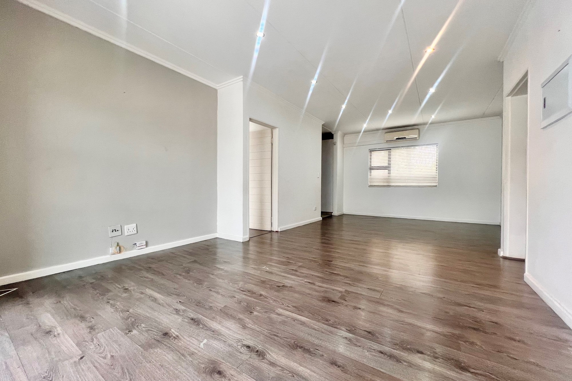 Apartment for sale in Rivonia, Sandton, 102 m²