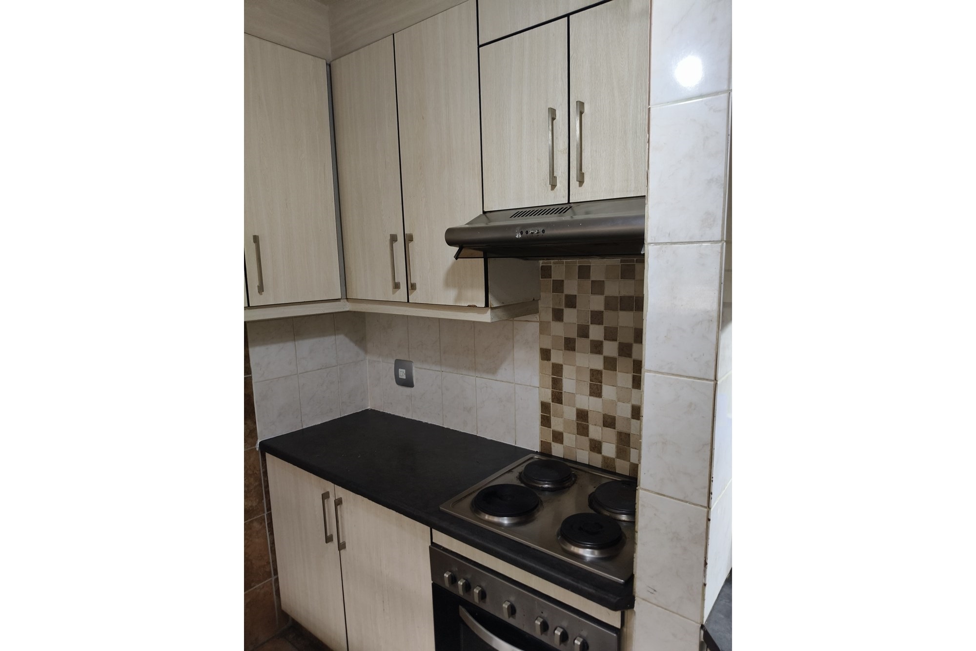 Apartment for sale in Paarlshoop, Johannesburg, 65 m²