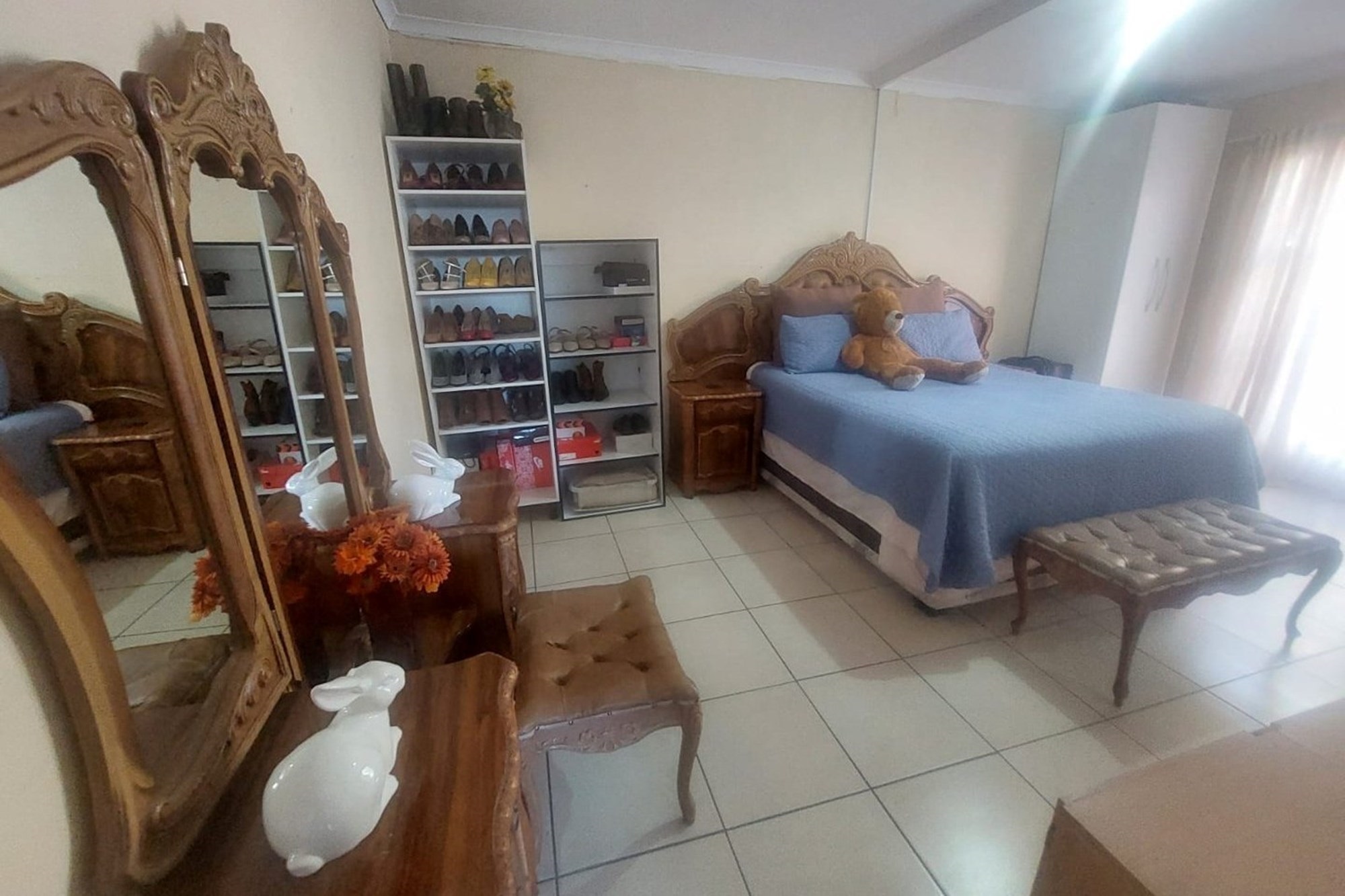 House for sale in Roodepan, Kimberley, 328 m²