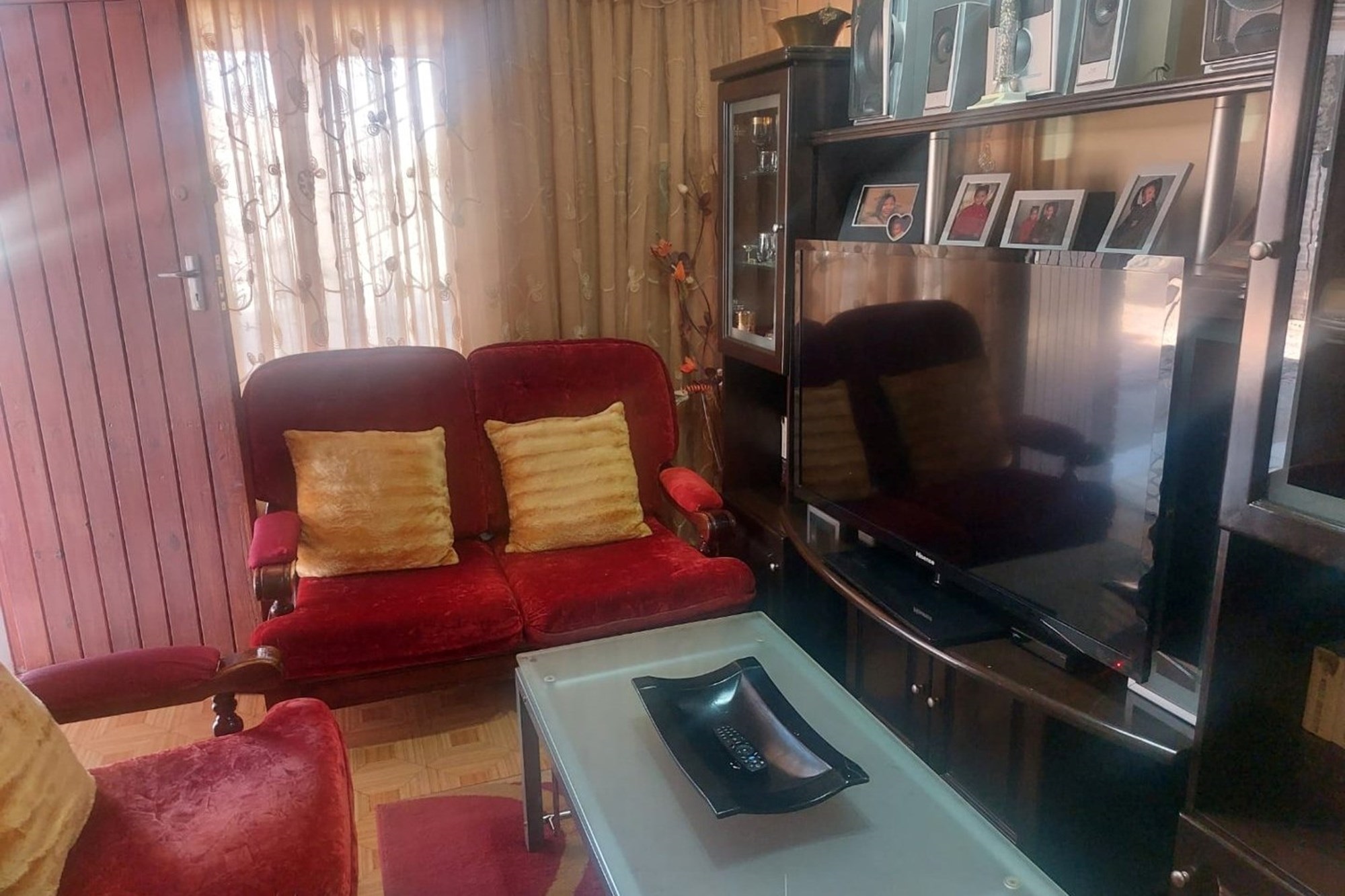 House for sale in Roodepan, Kimberley, 328 m²