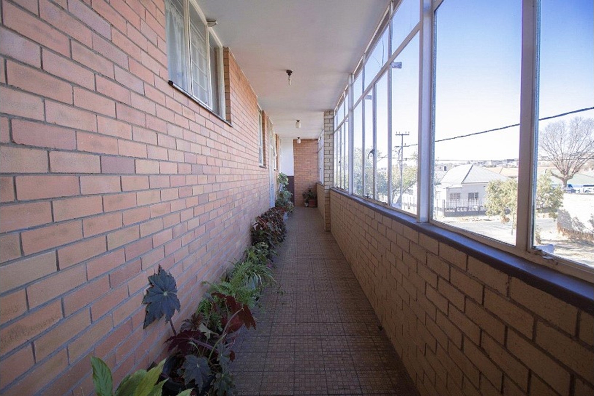 Apartment for sale in Rosettenville, Johannesburg, 1020 m²