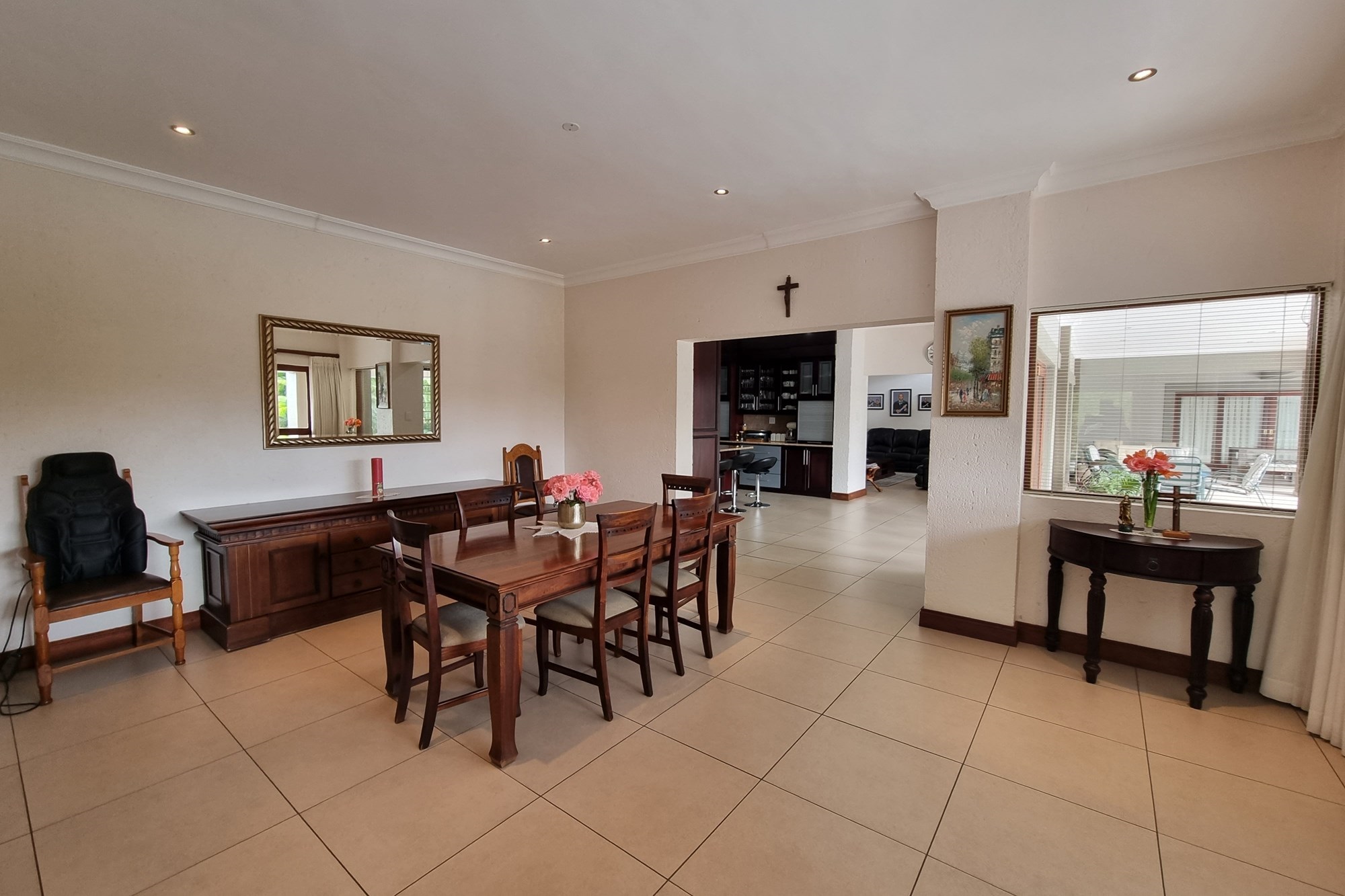 Exquisite 5-Bedroom Home in Matumi Golf Estate - Exclusive Mandate 3