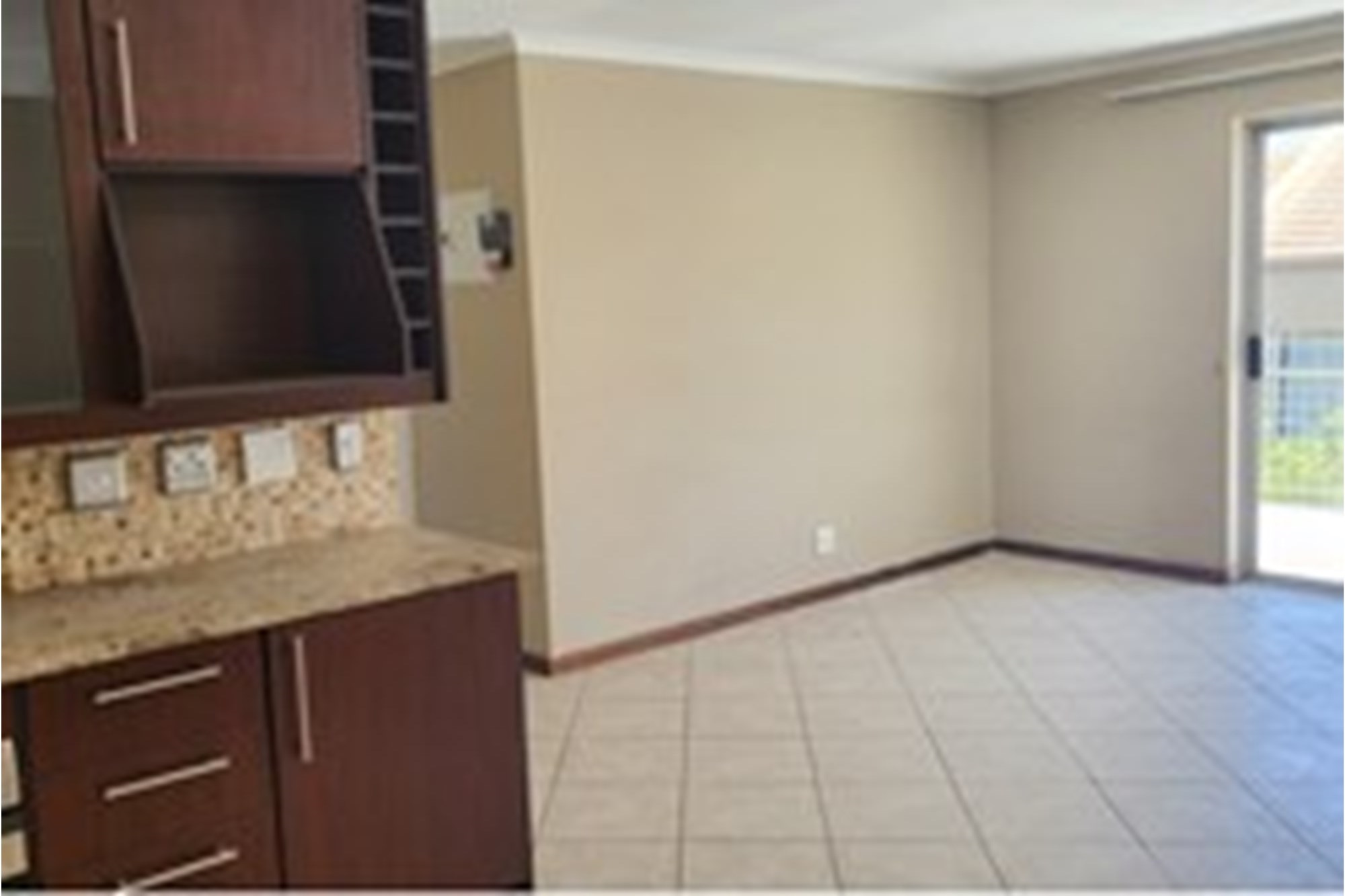 Townhouse for sale in Bedford Gardens, Bedfordview, 59 m²