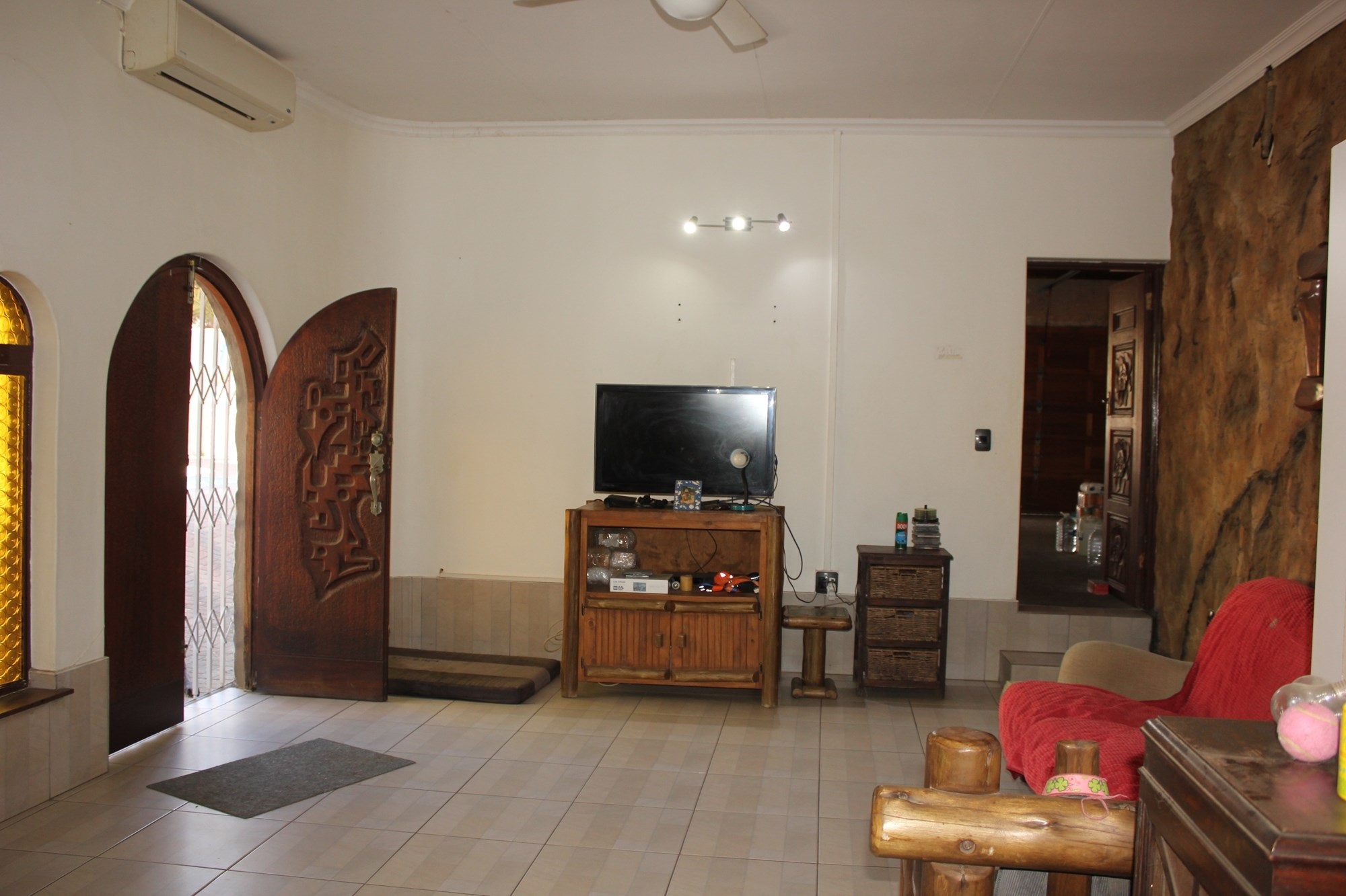 House for sale in Pioneer Park, Newcastle, KwaZulu Natal, 2138 m²