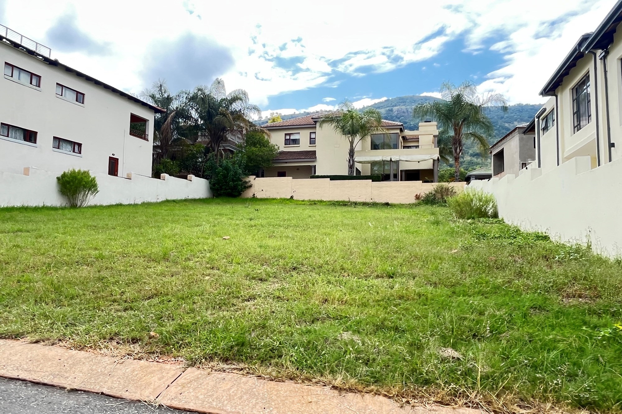 Vacant Land for sale in Kosmos Ridge, Hartbeespoort, North West, 550 m²