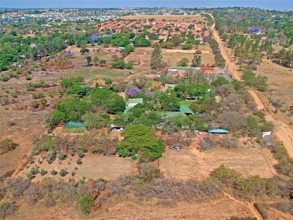 House for sale in Blue Hills AH, Blue Hills, Midrand, 31000 m²