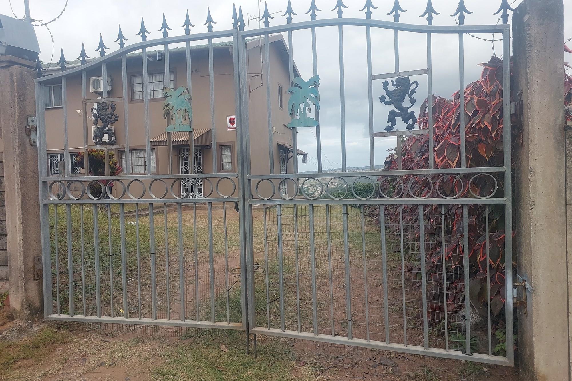 Duplex for sale in Risecliff, Chatsworth, KwaZulu Natal, 341 m²