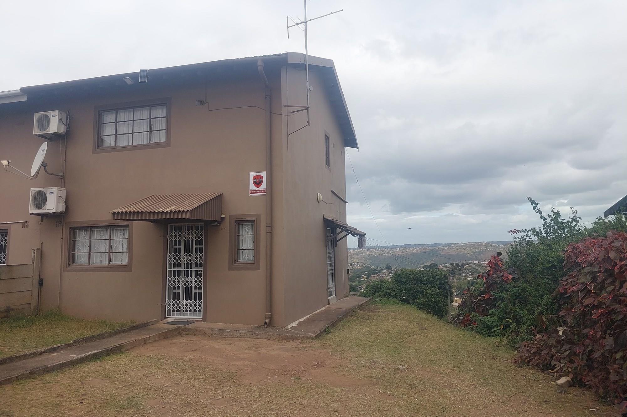 Duplex for sale in Risecliff, Chatsworth, KwaZulu Natal, 341 m²