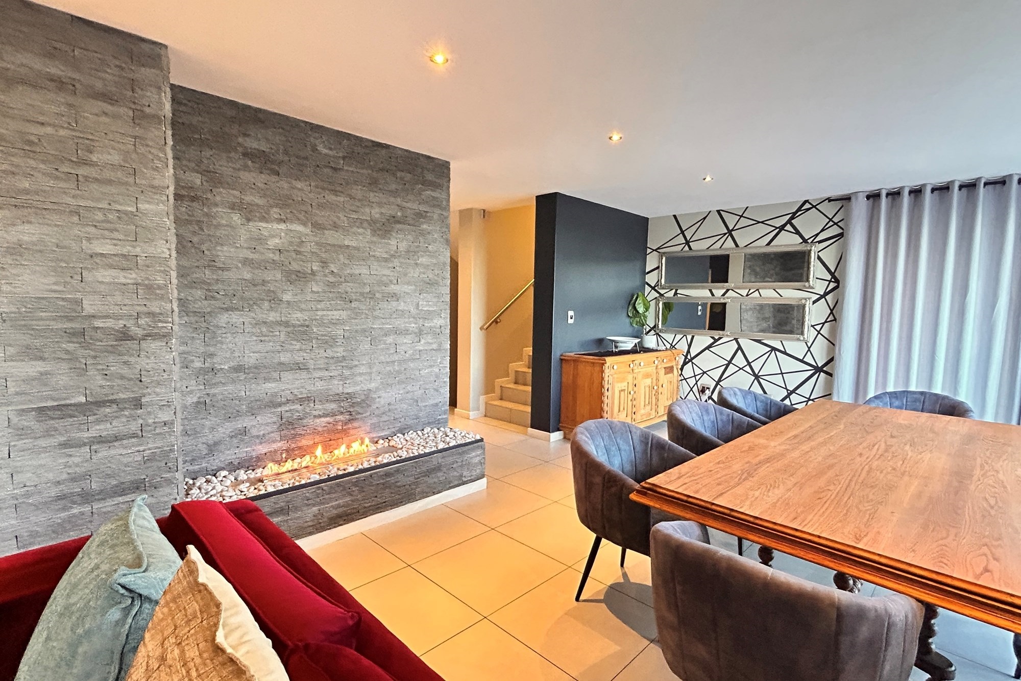 Townhouse for sale in Waterkloof Ridge, Pretoria, 497 m²