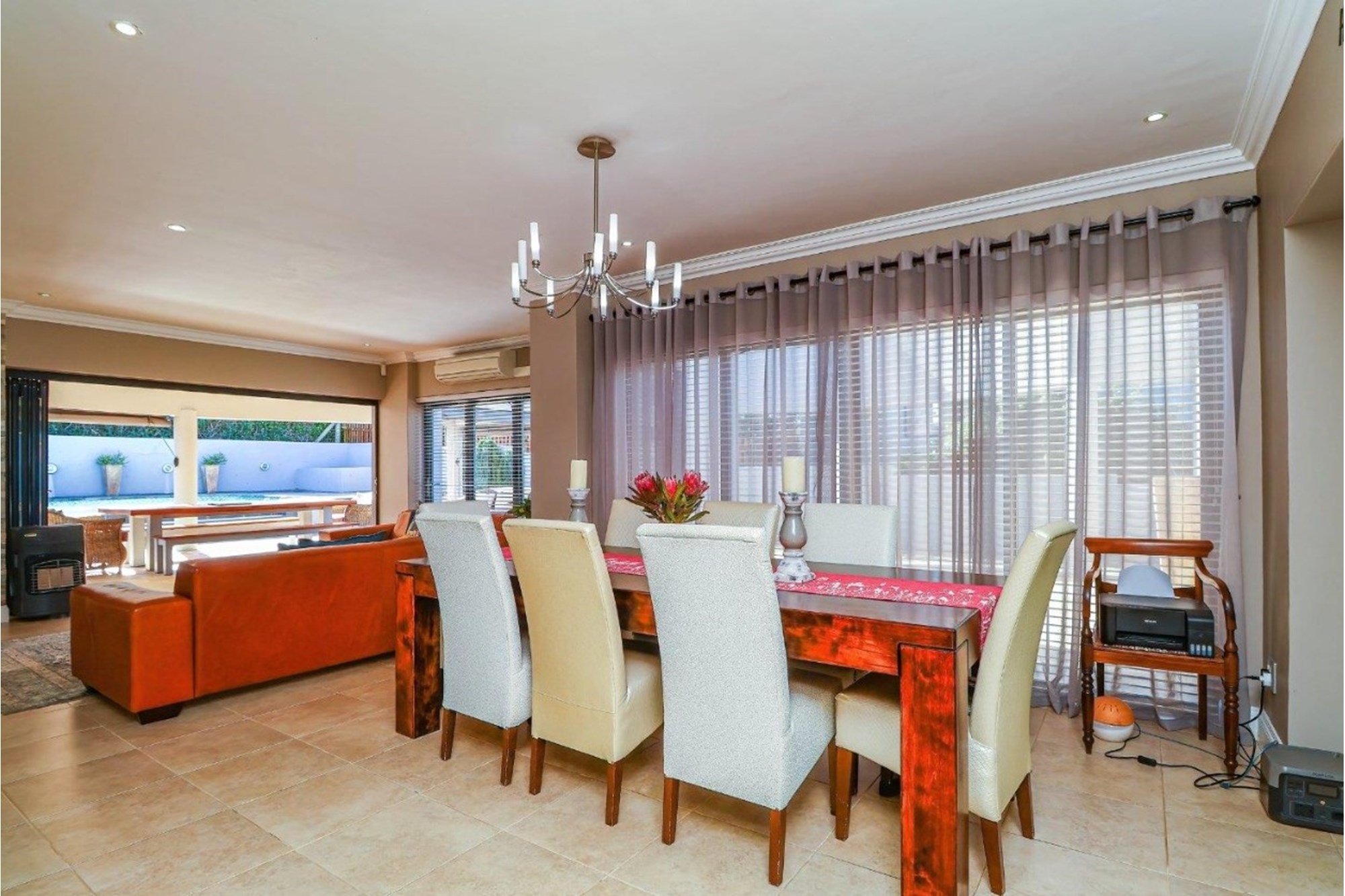 House for sale in Village On Sea, Mossel Bay, 500 m²