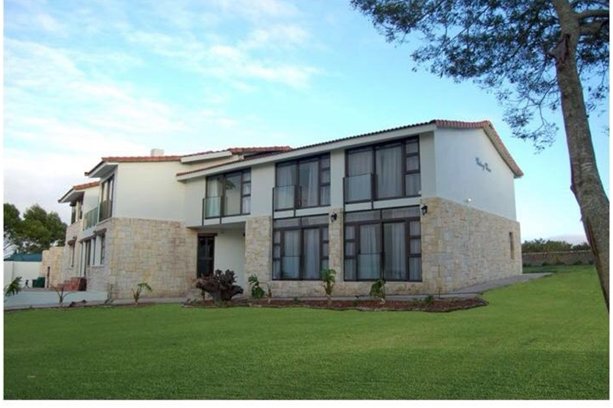 House for sale in Groot Brakrivier Central, Groot Brakrivier, 790 m²