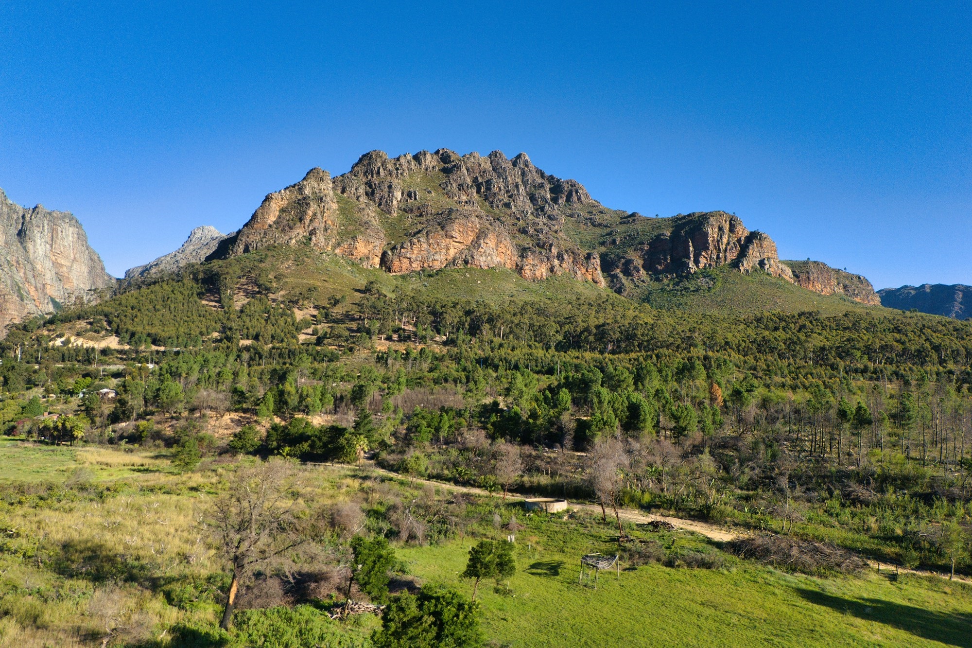 A river runs through 14.7 hectares of fertile terroir with incredible views