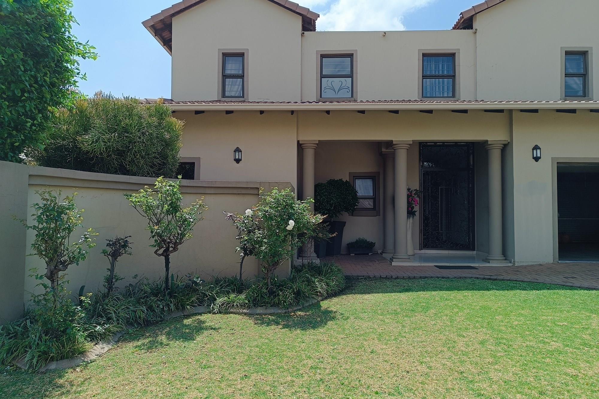 House for sale in Eldo View, Eldoraigne, Centurion, 450 m²