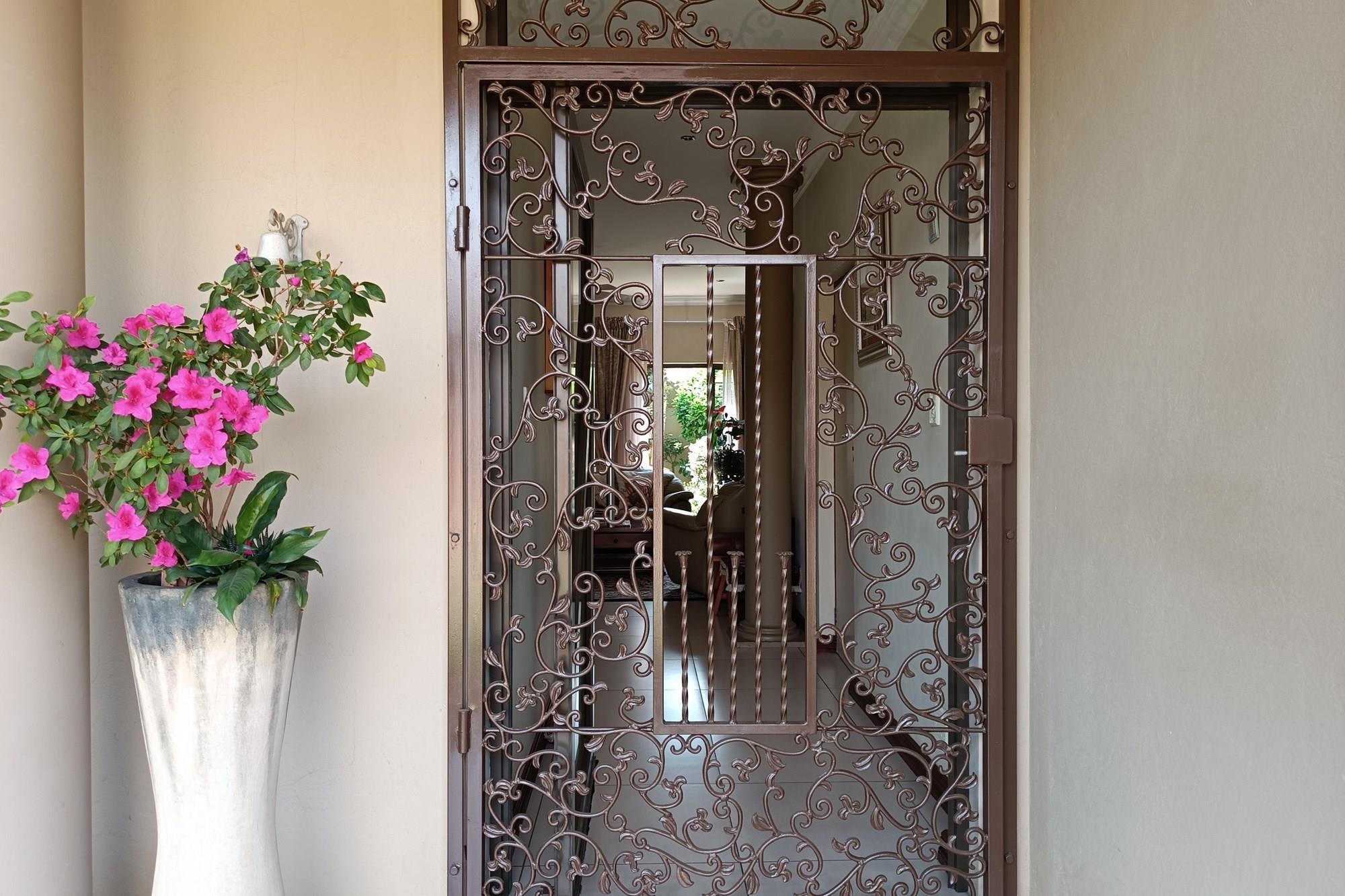 House for sale in Eldo View, Eldoraigne, Centurion, 450 m²