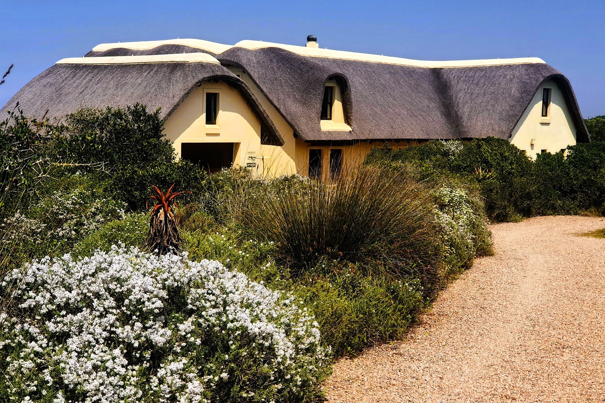 Elegant Eco-Estate Home in Western Cape. Close to Iconic Mossel Bay