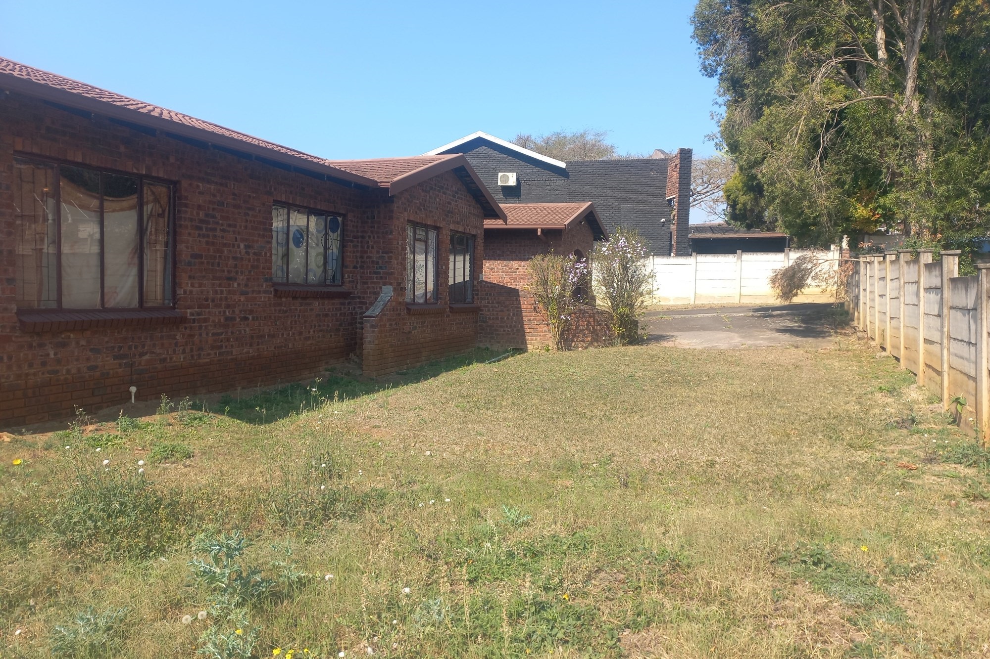 FAMILY HOUSE