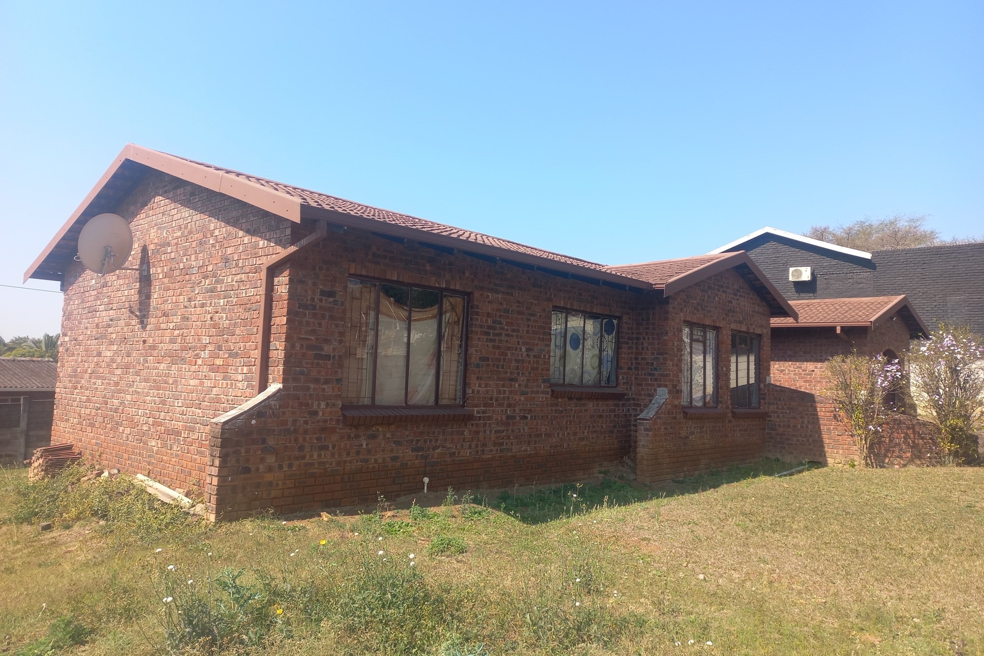 FAMILY HOUSE