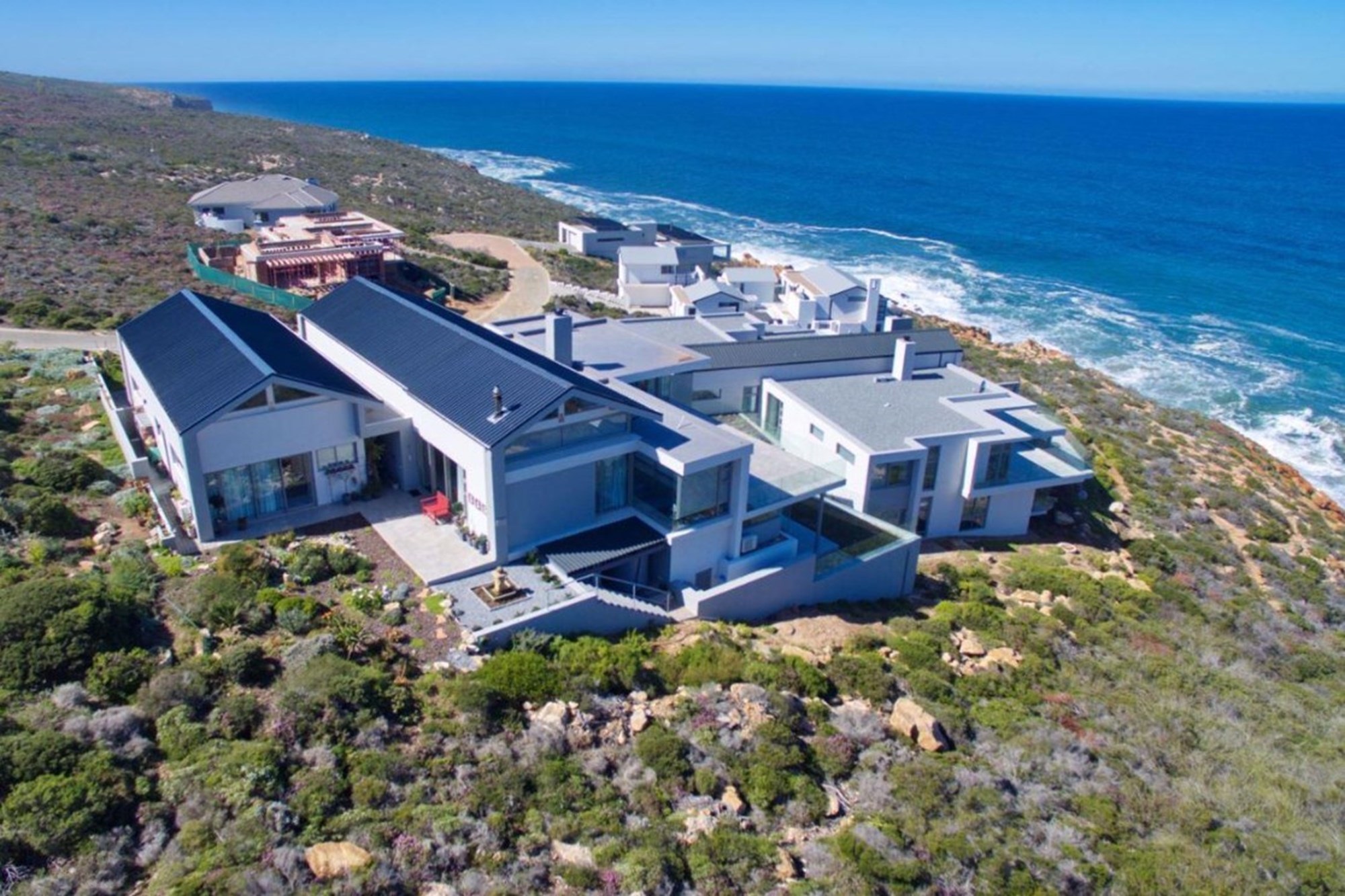 Elegant Home with Ocean, Cliff and Greenbelt Views!