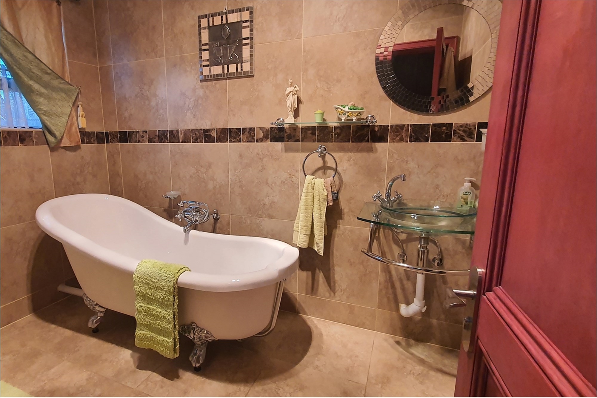 Exceptional Dual-Residence Property in the Heart of Secunda’s Prestigious Green Area