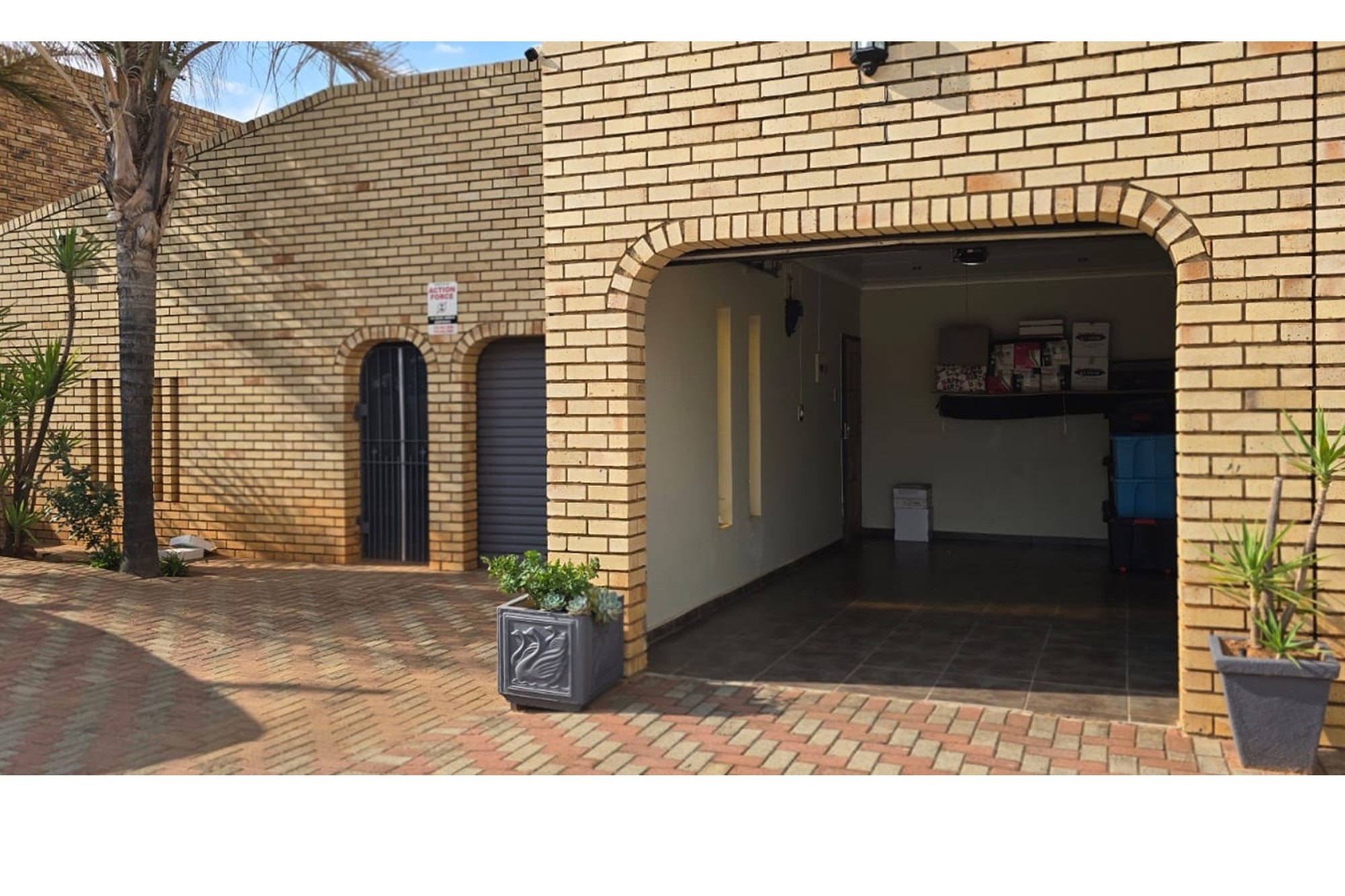 "Charming 3-Bed House in Alabama"