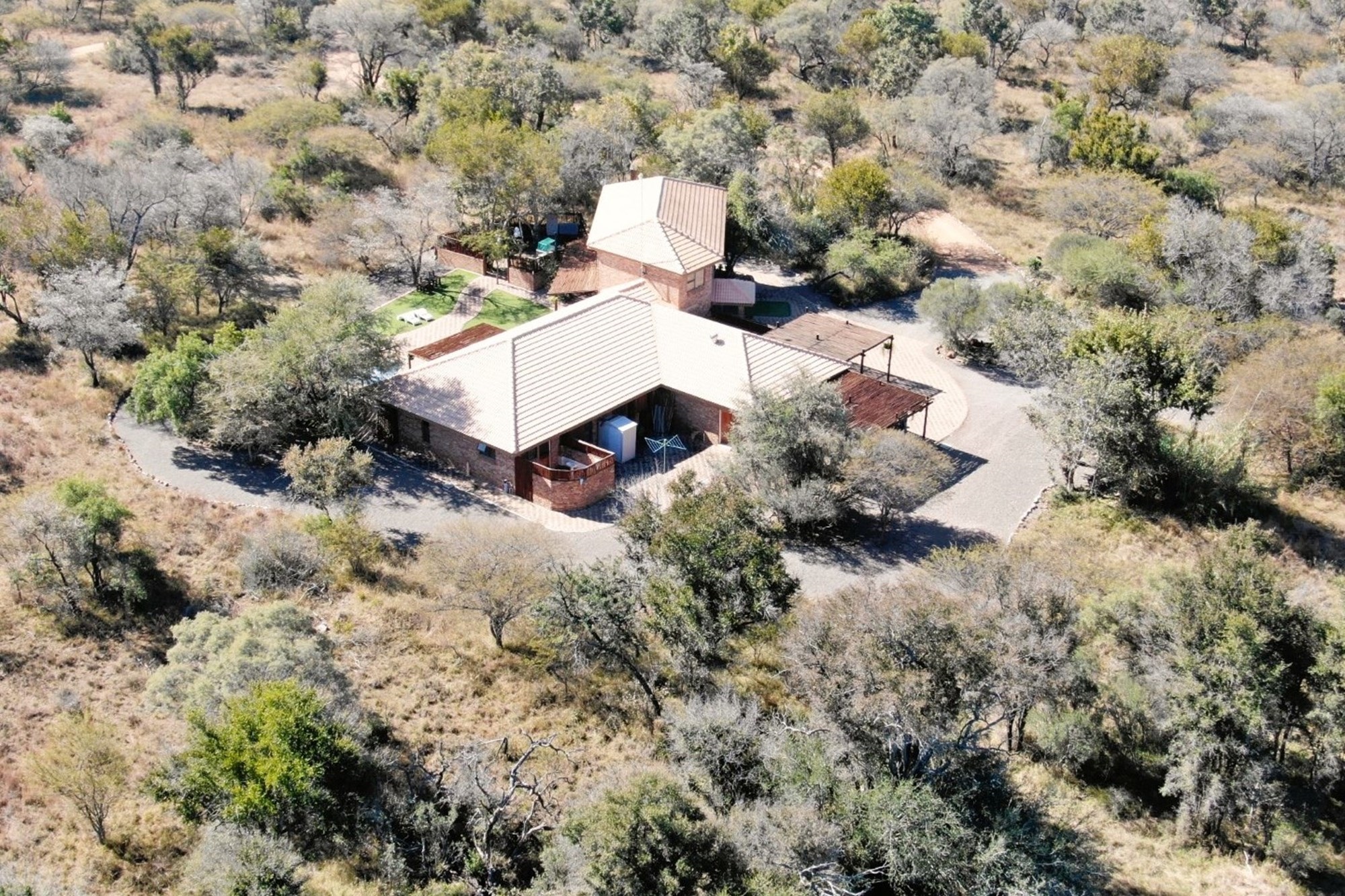 Exceptional full-title 5-bedroom family home For Sale in Shona Langa Nature Estate