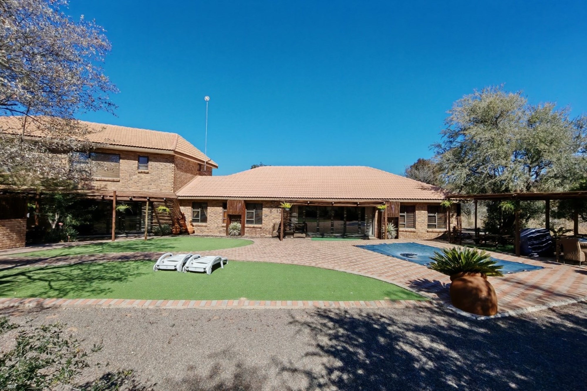 Exceptional full-title 5-bedroom family home For Sale in Shona Langa Nature Estate