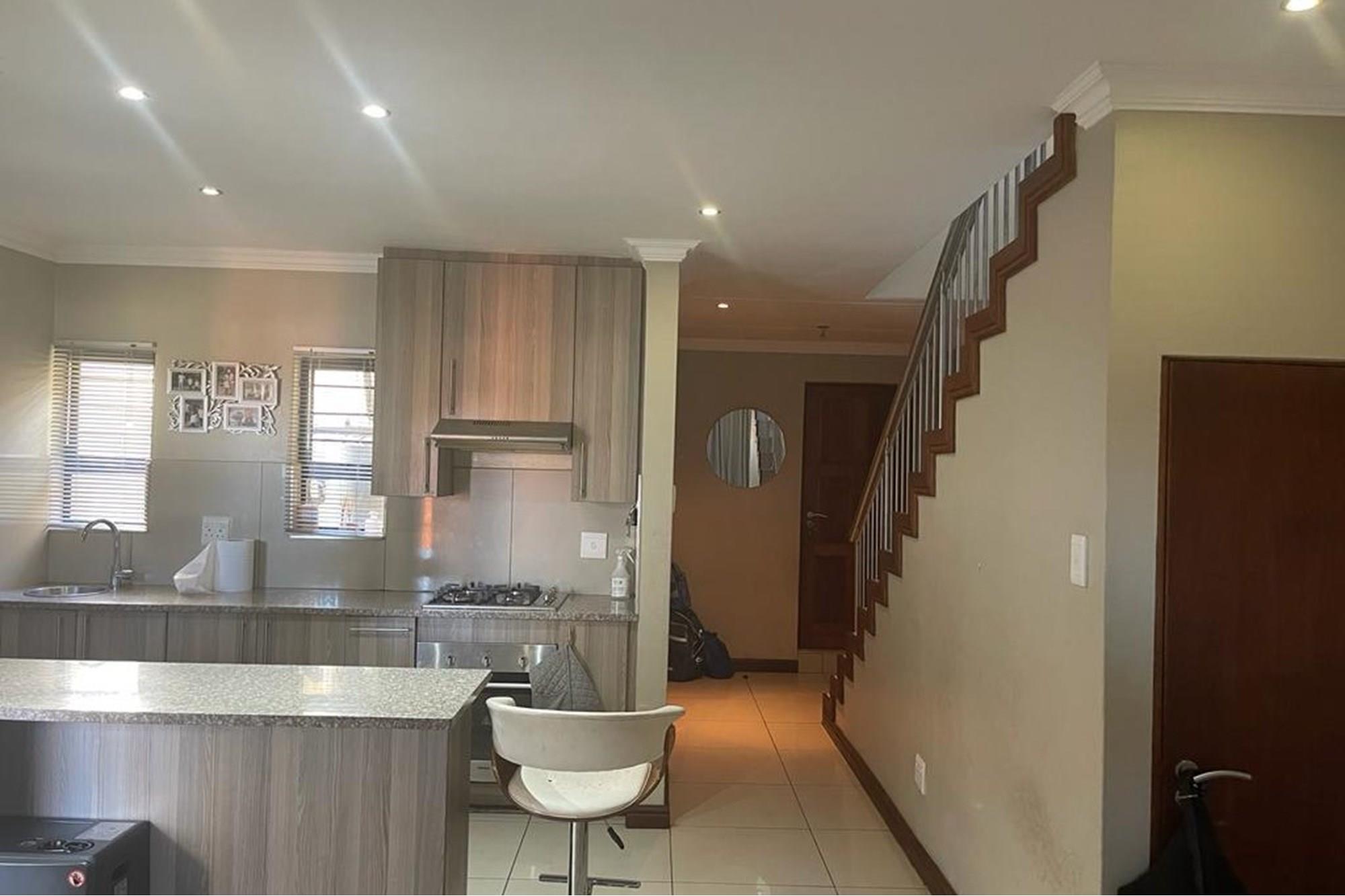 Don't miss out on this spacious apartment!!!