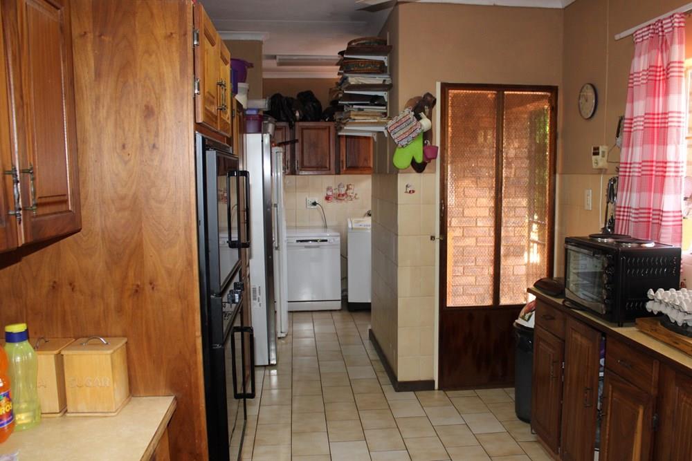 Well Priced Home In Superb Convenient Location With A Functional Family Home