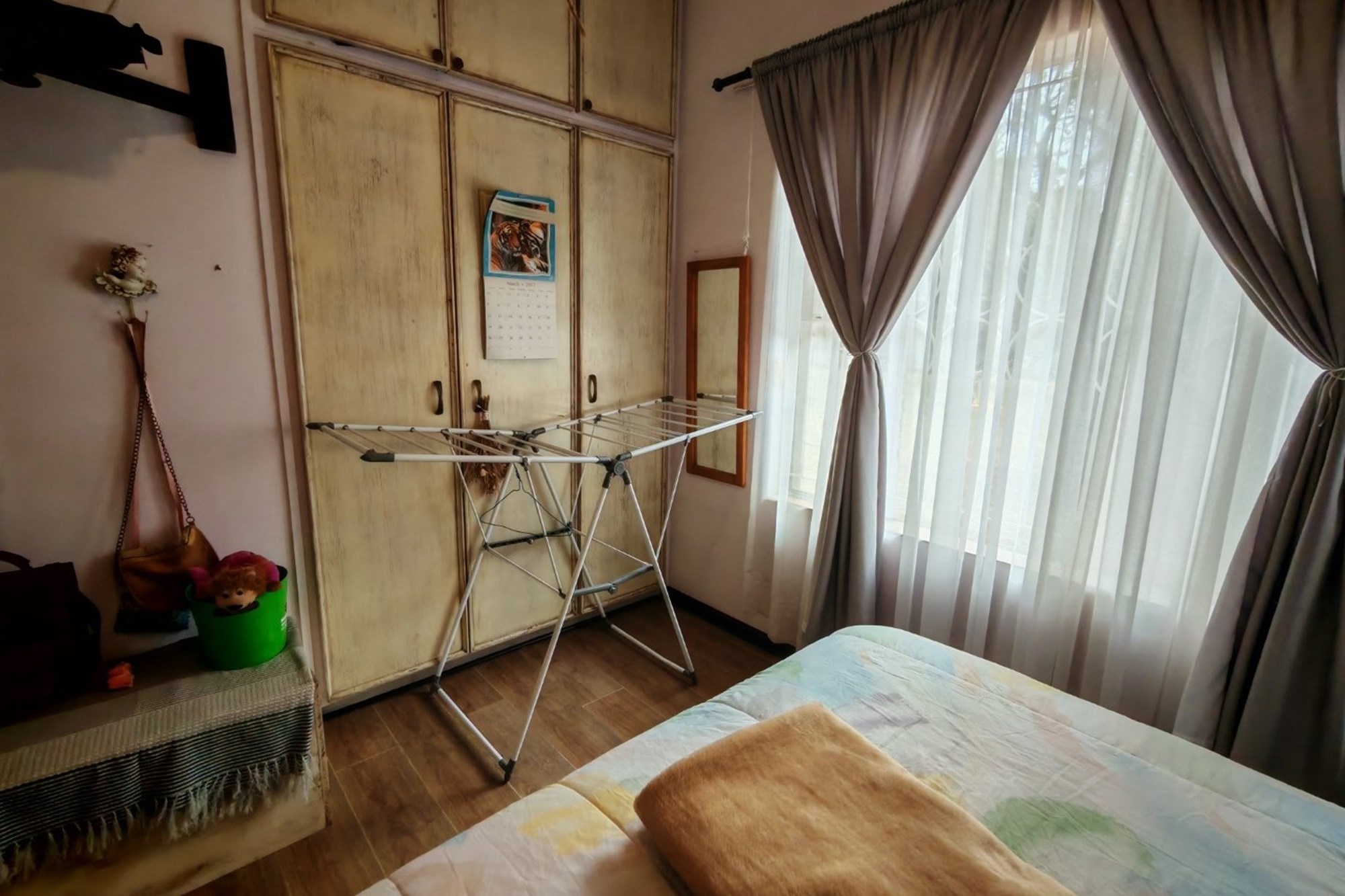 Spacious 460 square meter Family Home with Flatlet and Pool in Bela Bela