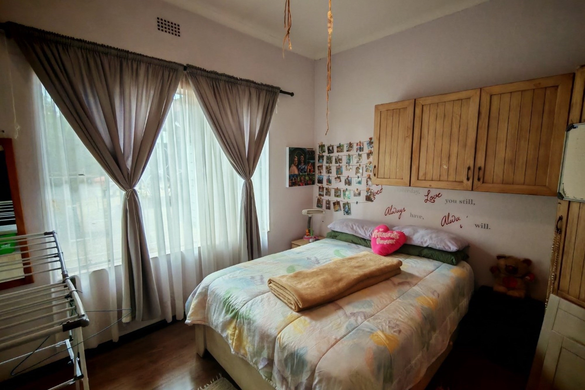 Spacious 460 square meter Family Home with Flatlet and Pool in Bela Bela