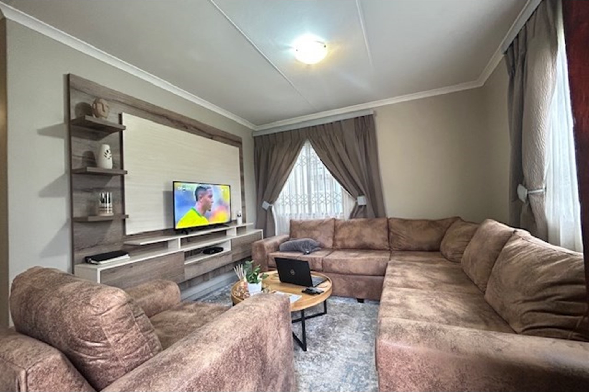 Townhouse For Sale in Summerset, Midrand