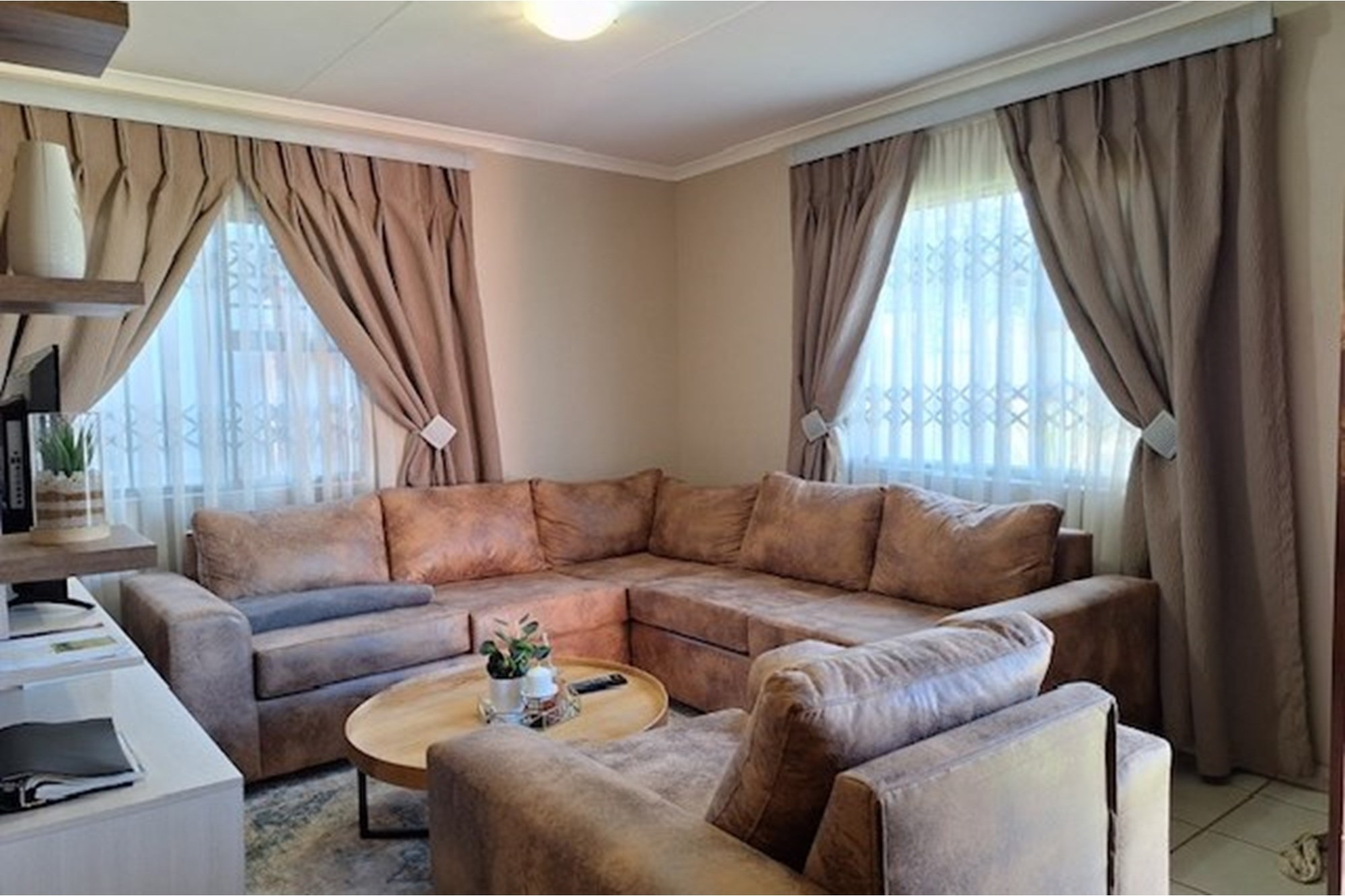 Townhouse For Sale in Summerset, Midrand