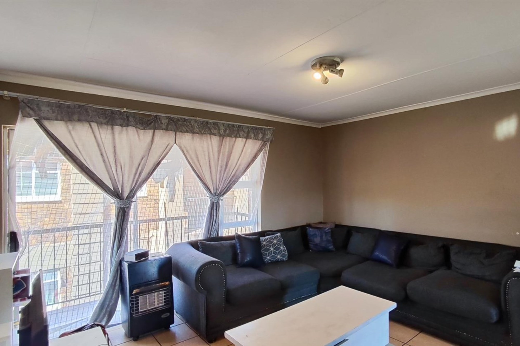 Affordable 2-Bed Gem in Witfield: Ideal Investment