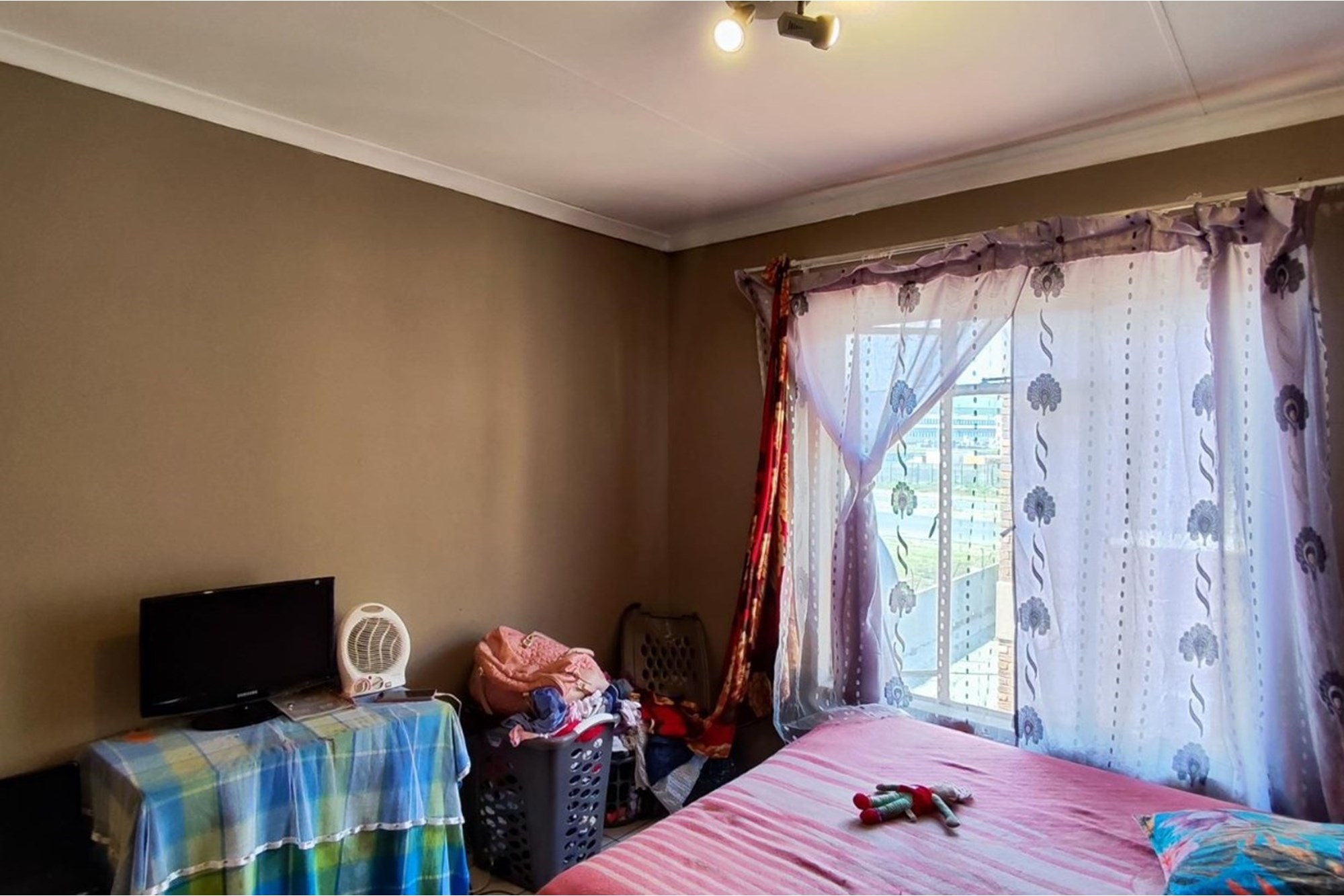 Affordable 2-Bed Gem in Witfield: Ideal Investment