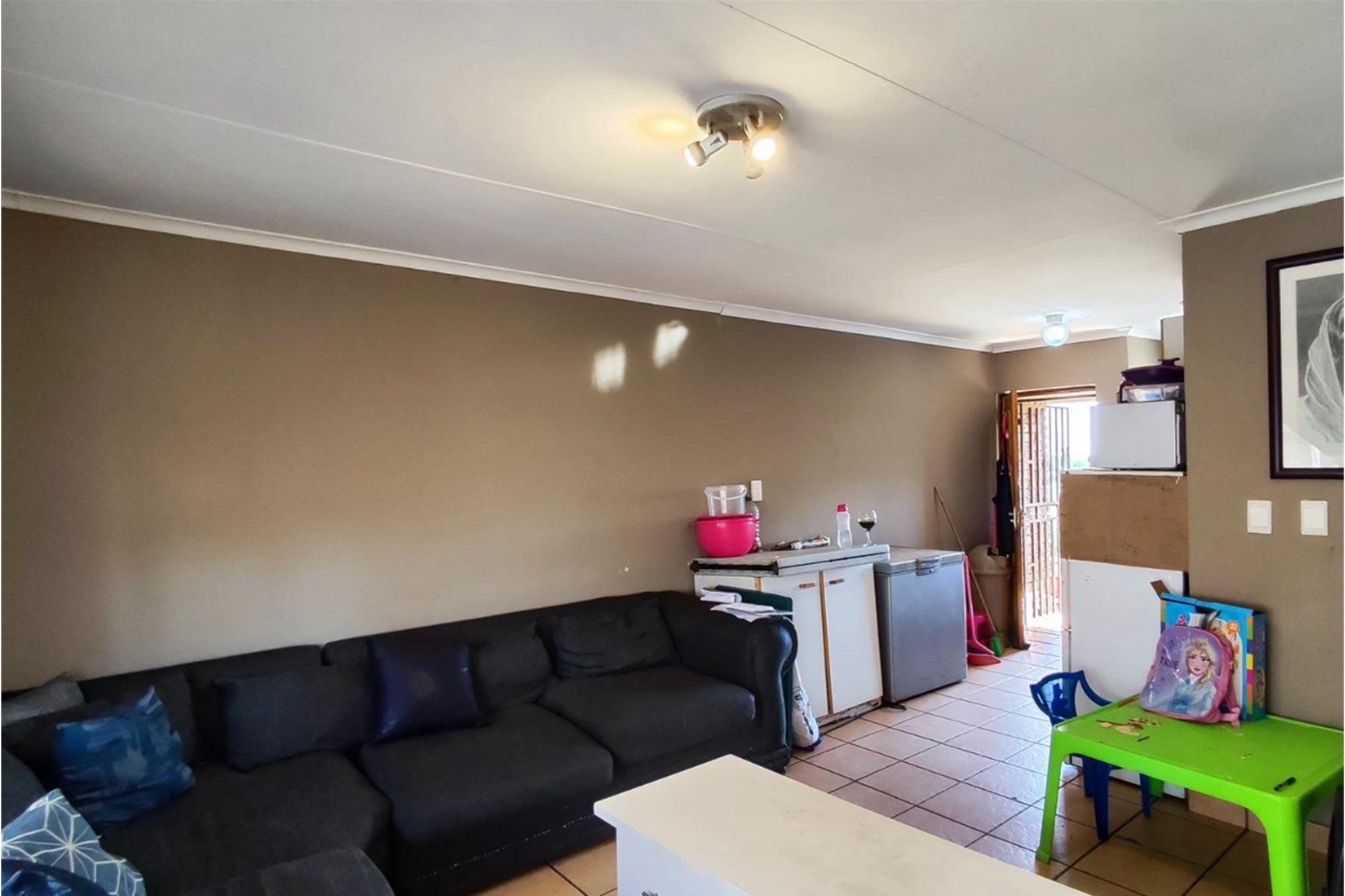 Affordable 2-Bed Gem in Witfield: Ideal Investment