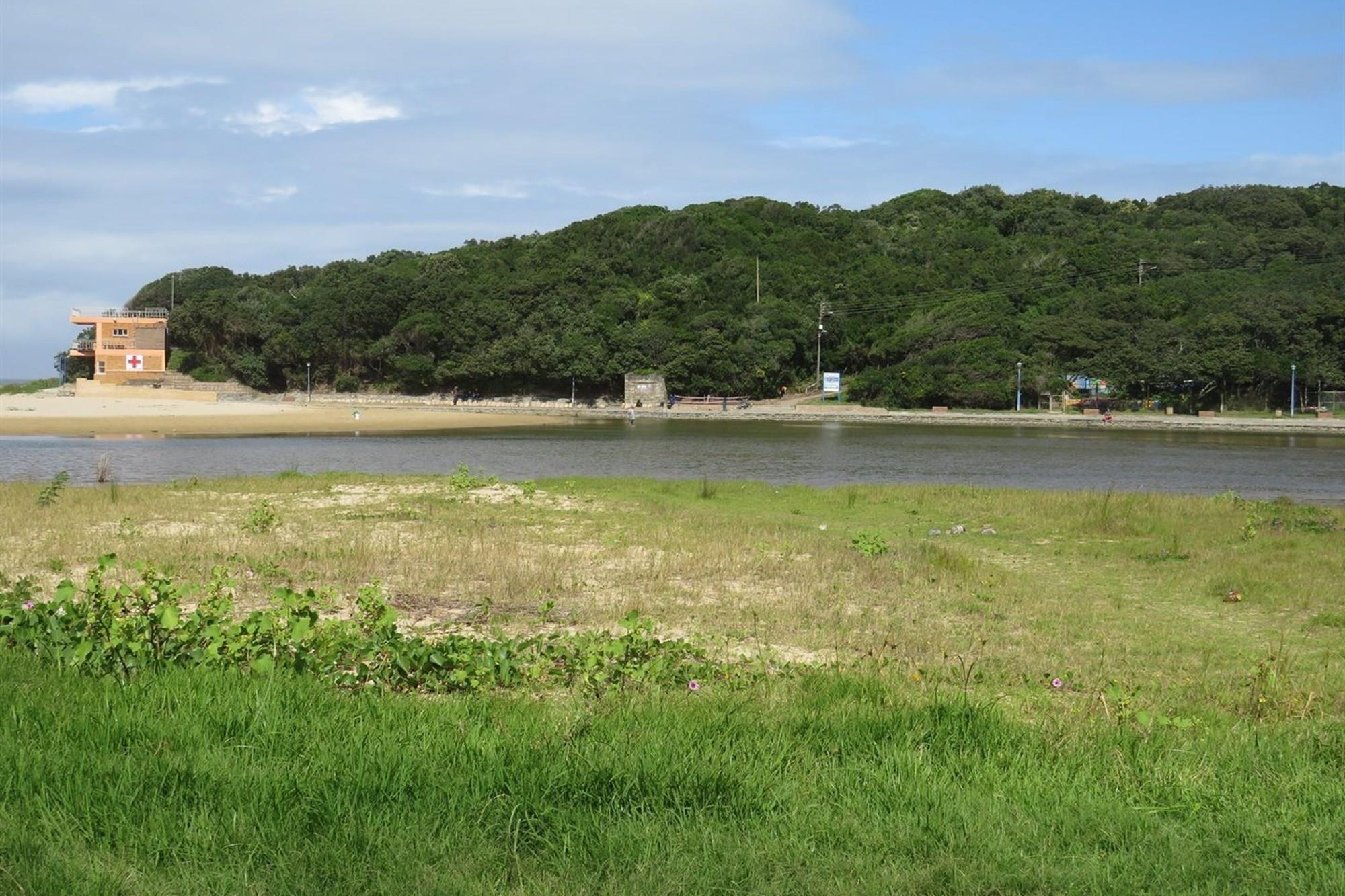 Serviced vacant plots in Bonza Views