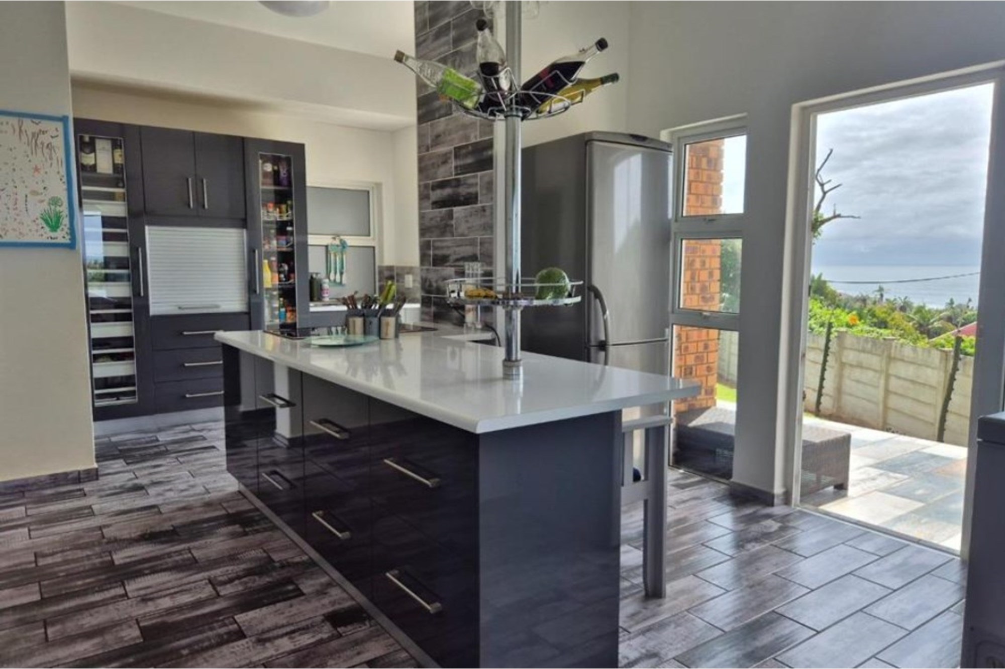 Spacious house blossoming life