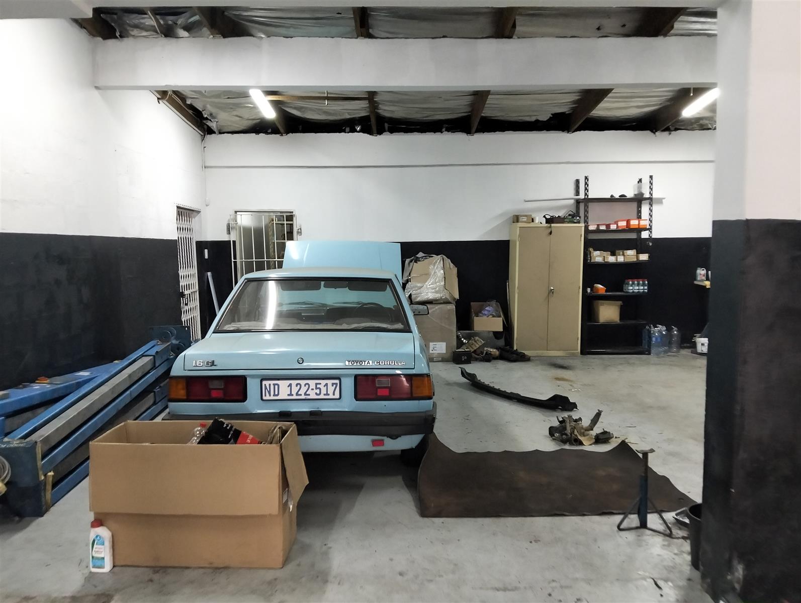 Workshop centre on Main Rd Near Clairmont.
