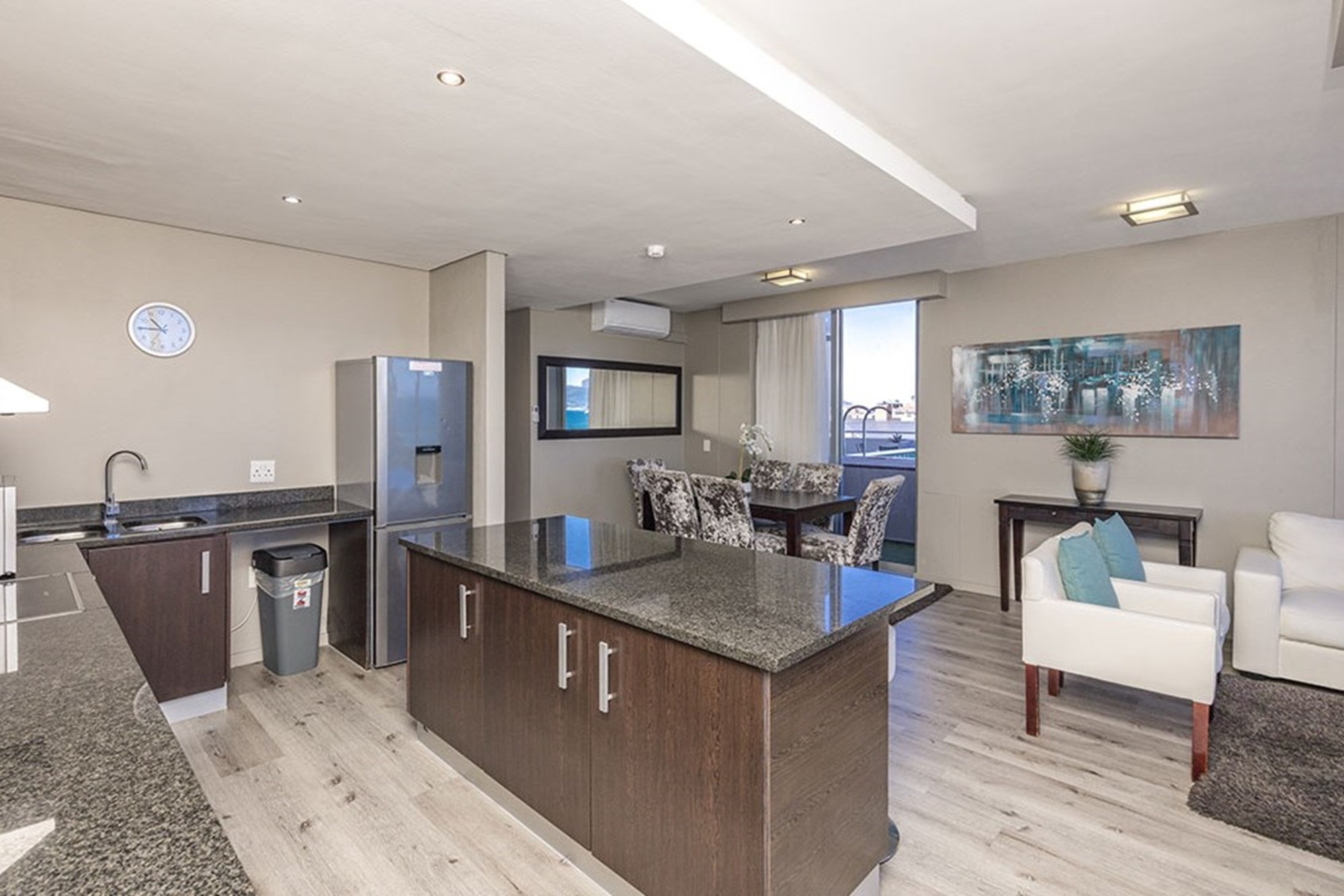 Deluxe Two-Bedroom Apartment with Balcony and Private Splash Pool