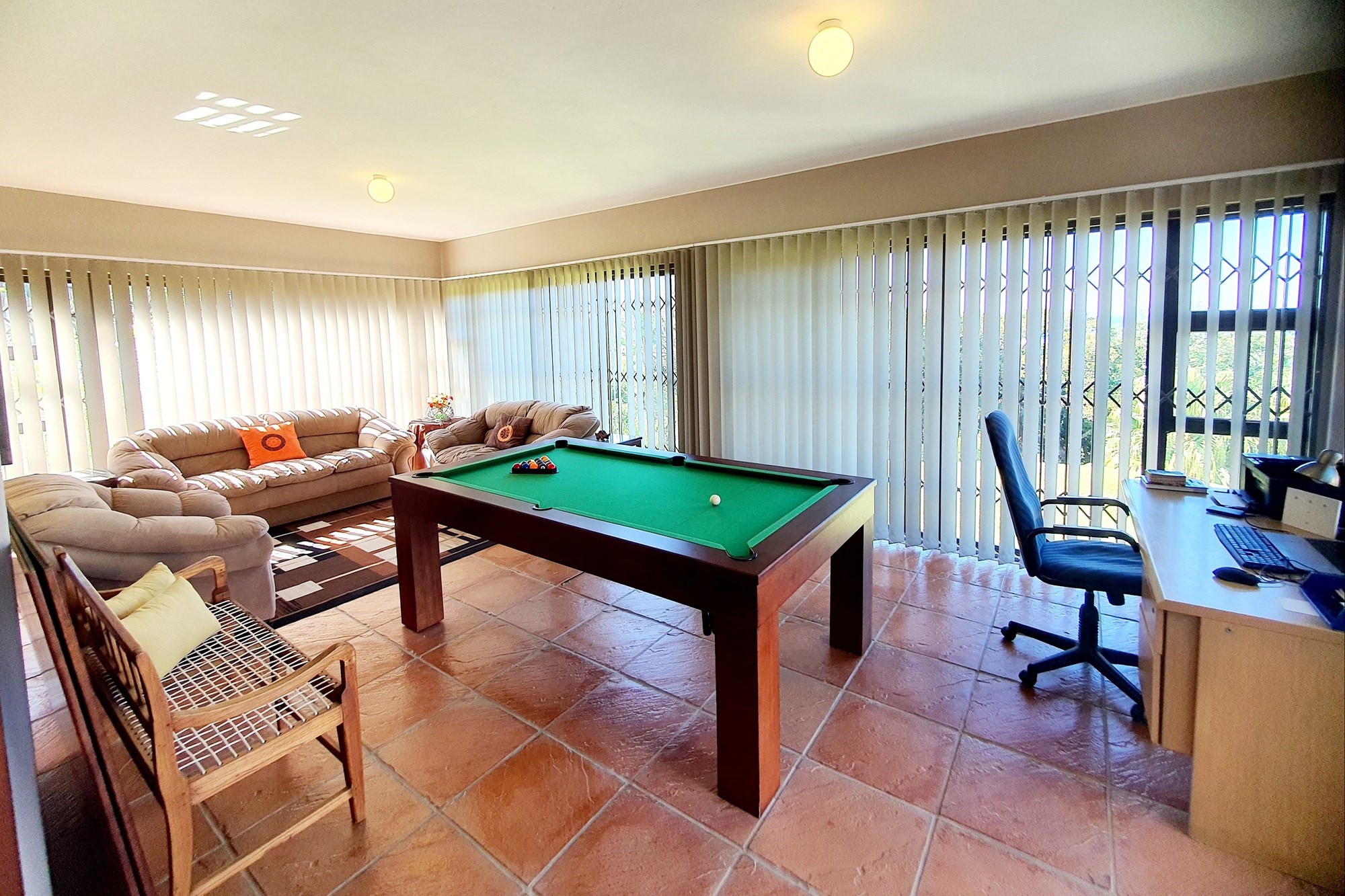 PALM BEACH SELF SUSTAINABLE HOME WITH BEAUTIFUL SEA VIEWS