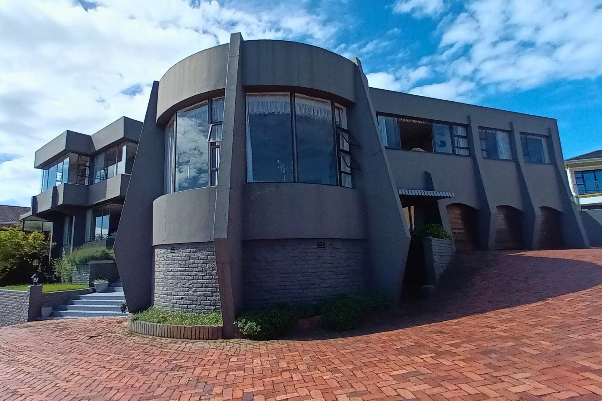stunning home, where dreams are made in Blue Bend, East London