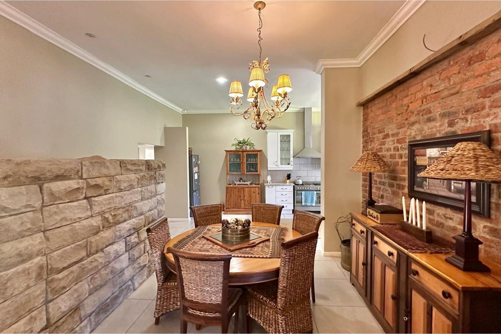 Luxurious Double-Home Property in Newcastle