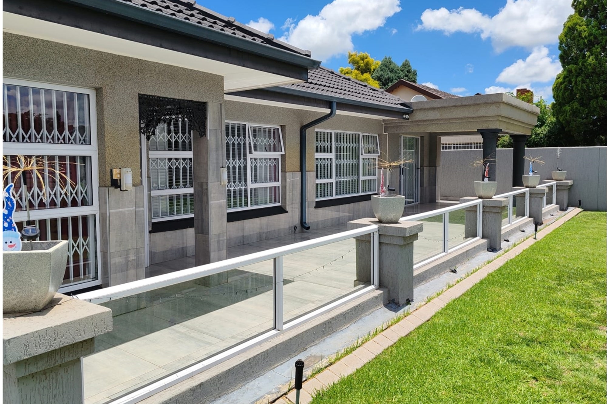 ARCON PARK * SOLE MANDATE * VEREENIGING * a Luxurious, Modern 4-Bedroom Family Home * R2 150 000.00